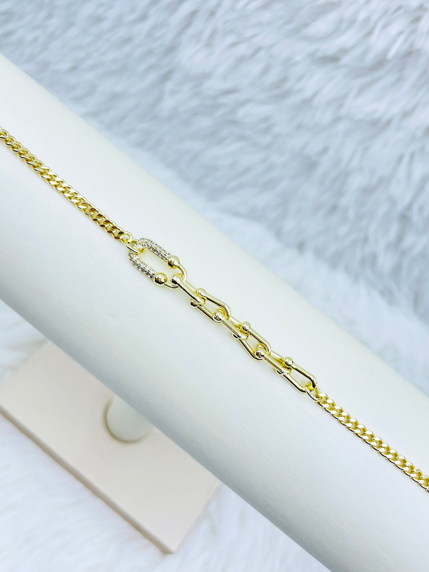 Pulsera Dorada Rosek