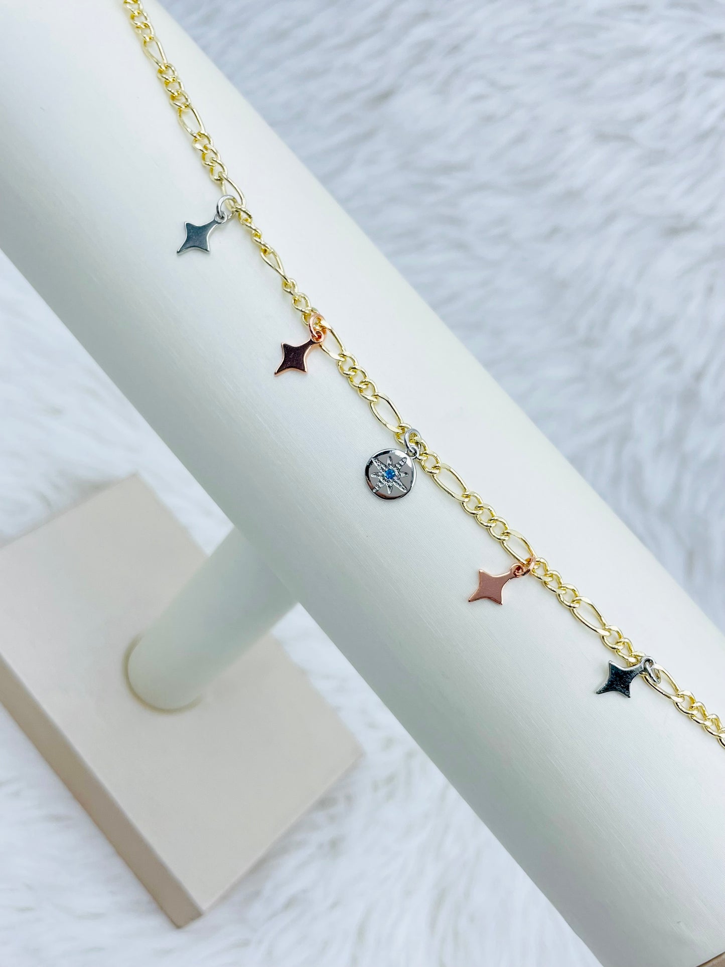 Pulsera Dorada Rosek