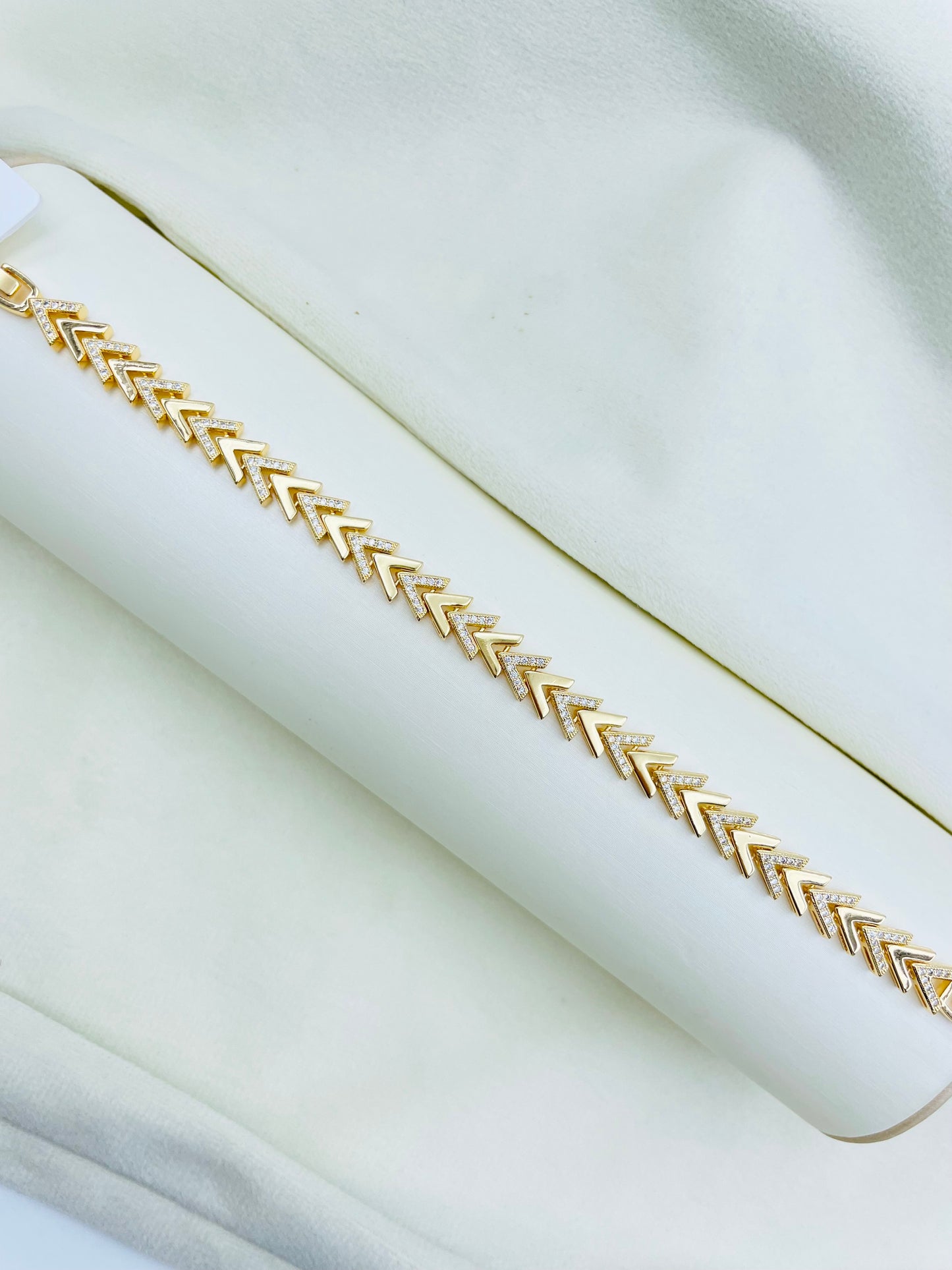 Pulsera Rosada Rosek