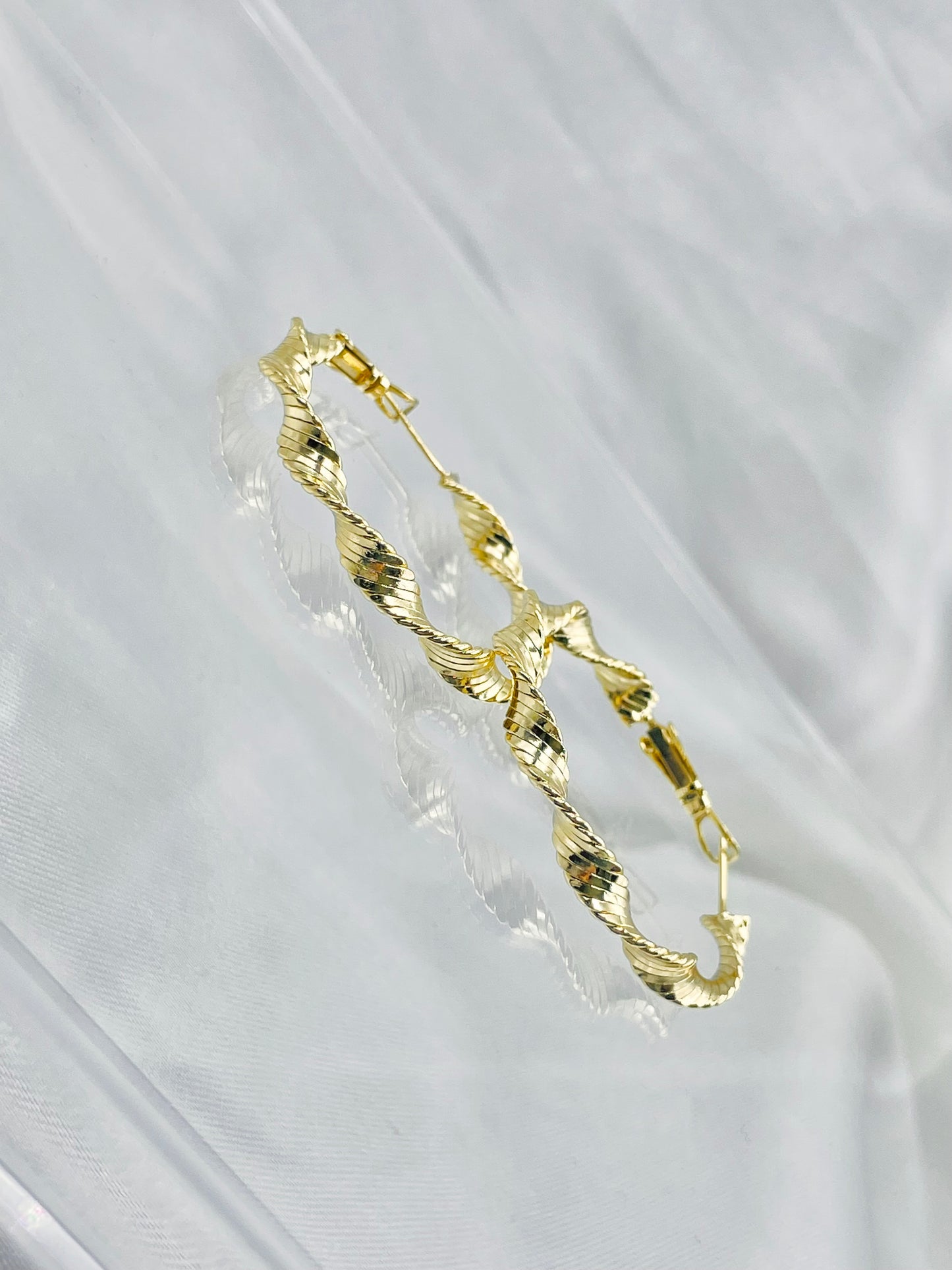 Arracada Xuping Dorada