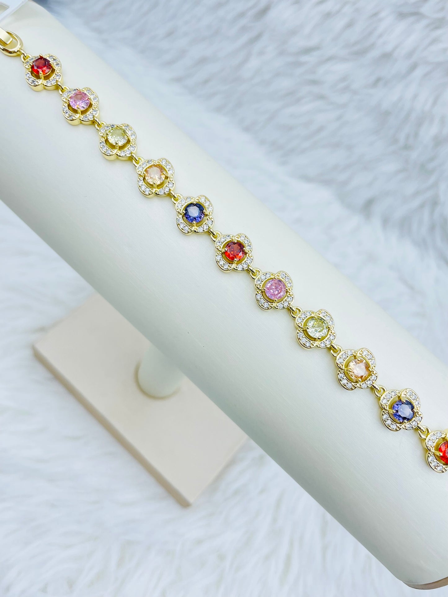 Pulsera Dorada Rosek