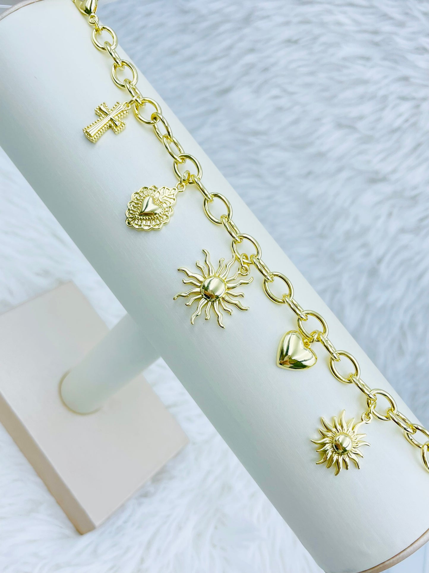 Pulsera Dorada Rosek