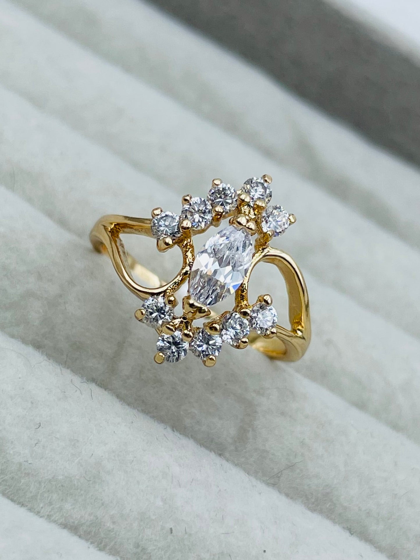 Anillo Xuping