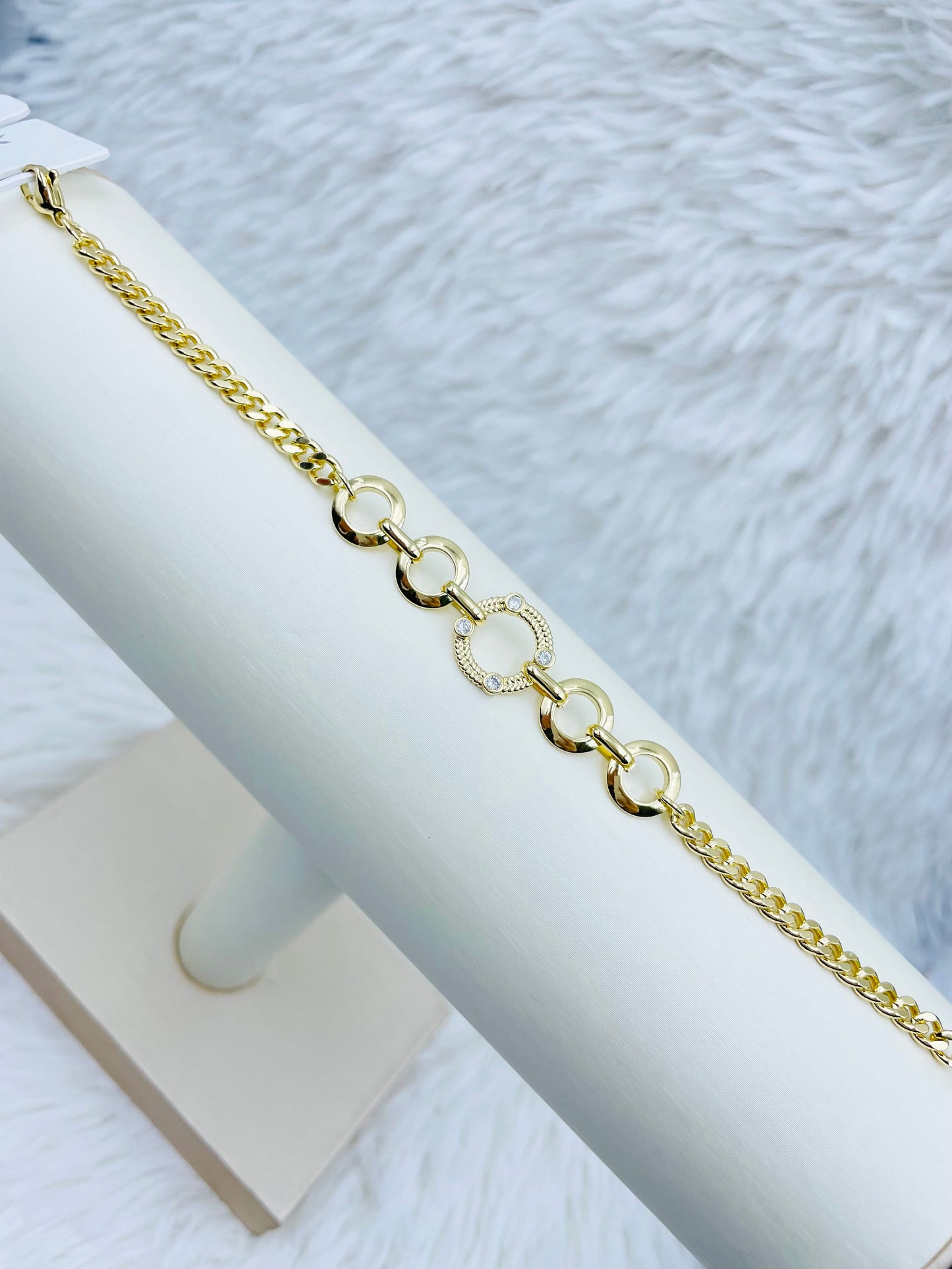 Pulsera Dorada Rosek