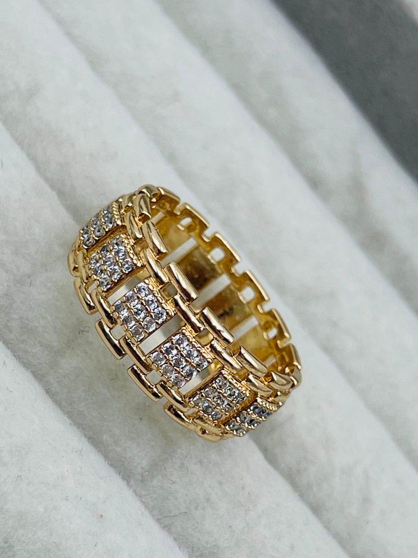 Anillo Xuping