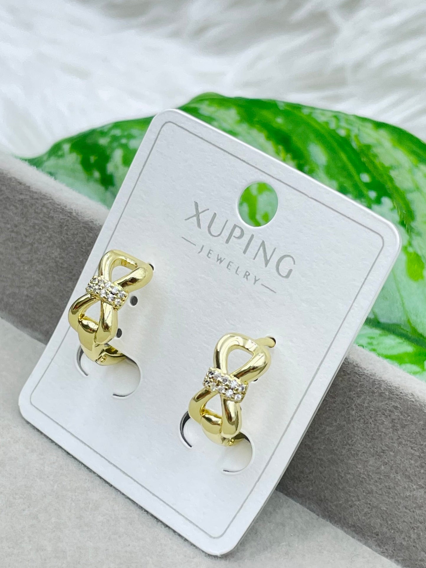 Arete Xuping Dorado