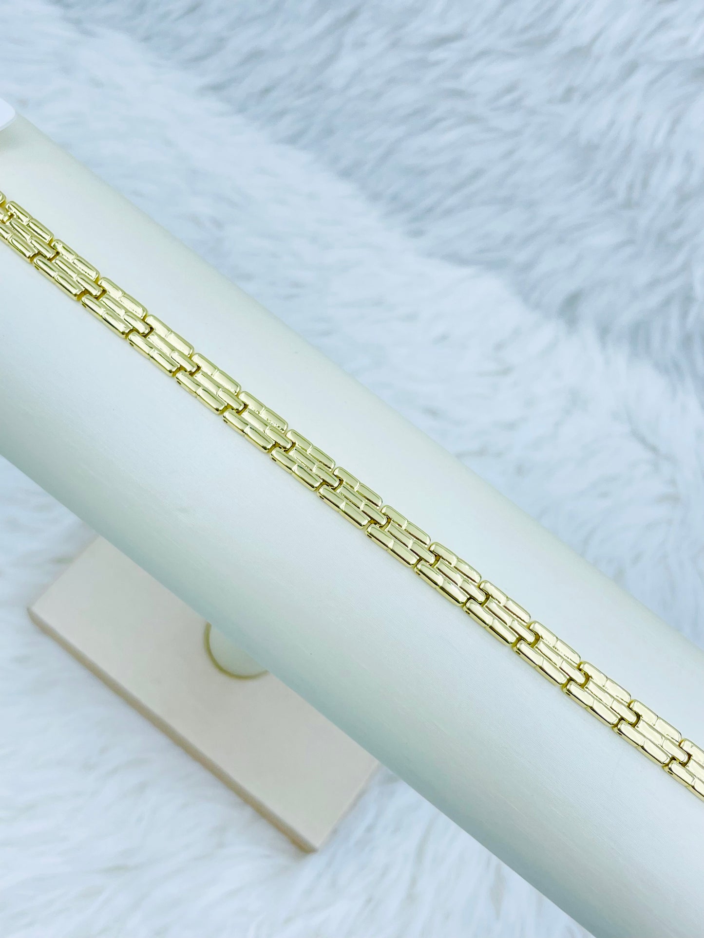 Pulsera Dorada Rosek