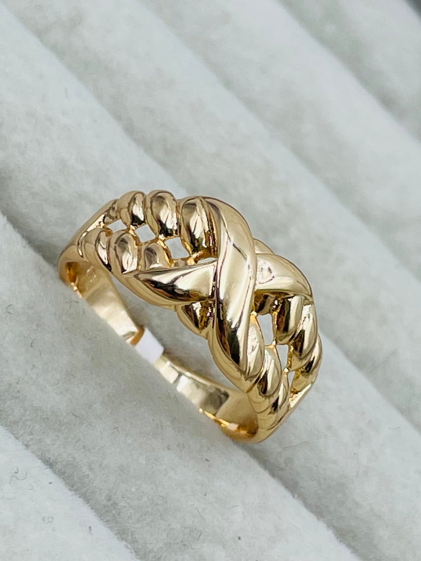 Anillo Xuping
