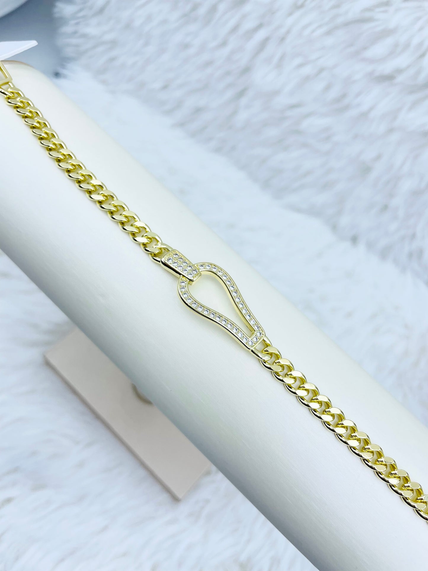 Pulsera Dorada Rosek