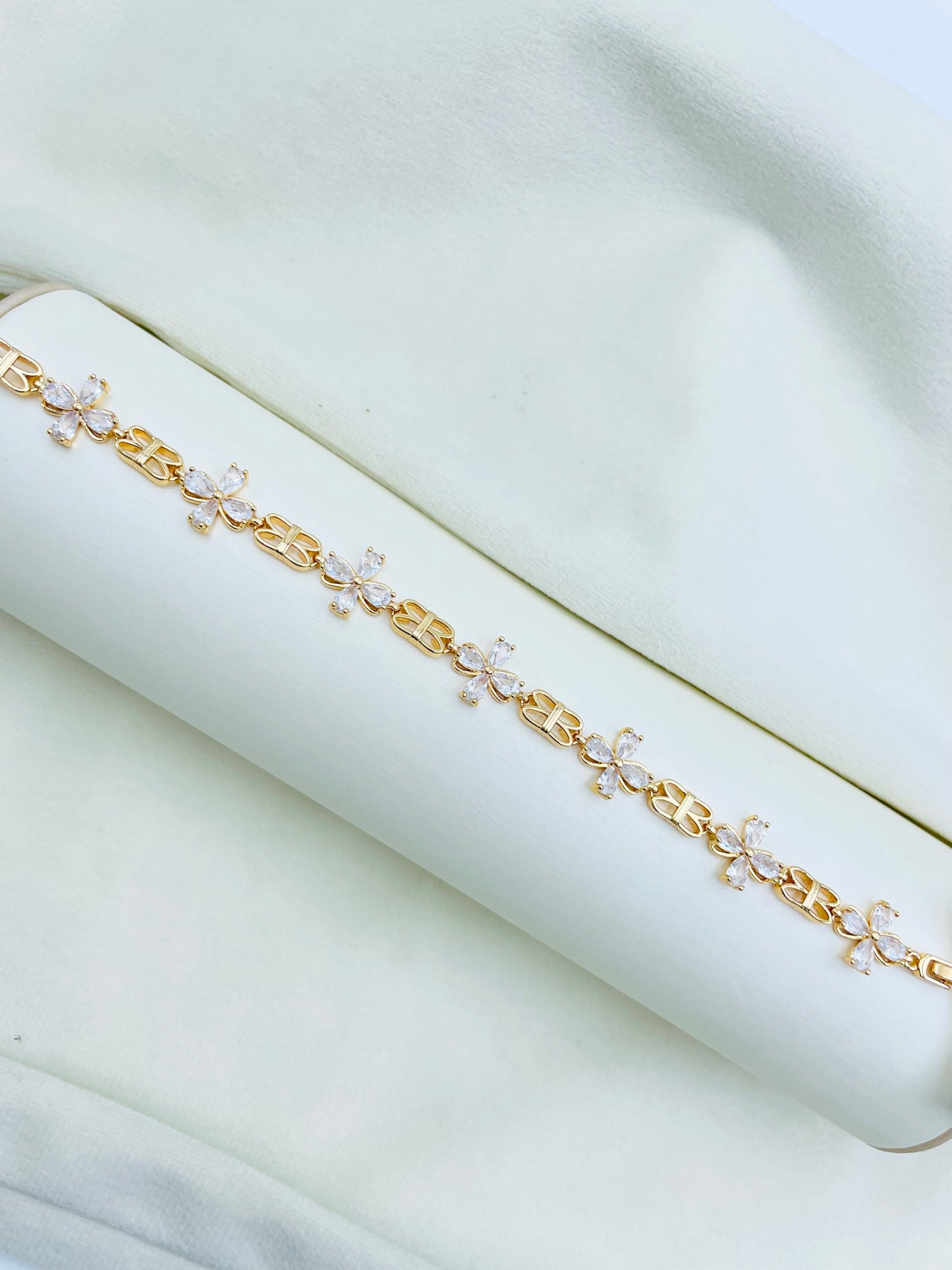 Pulsera Rosada Rosek