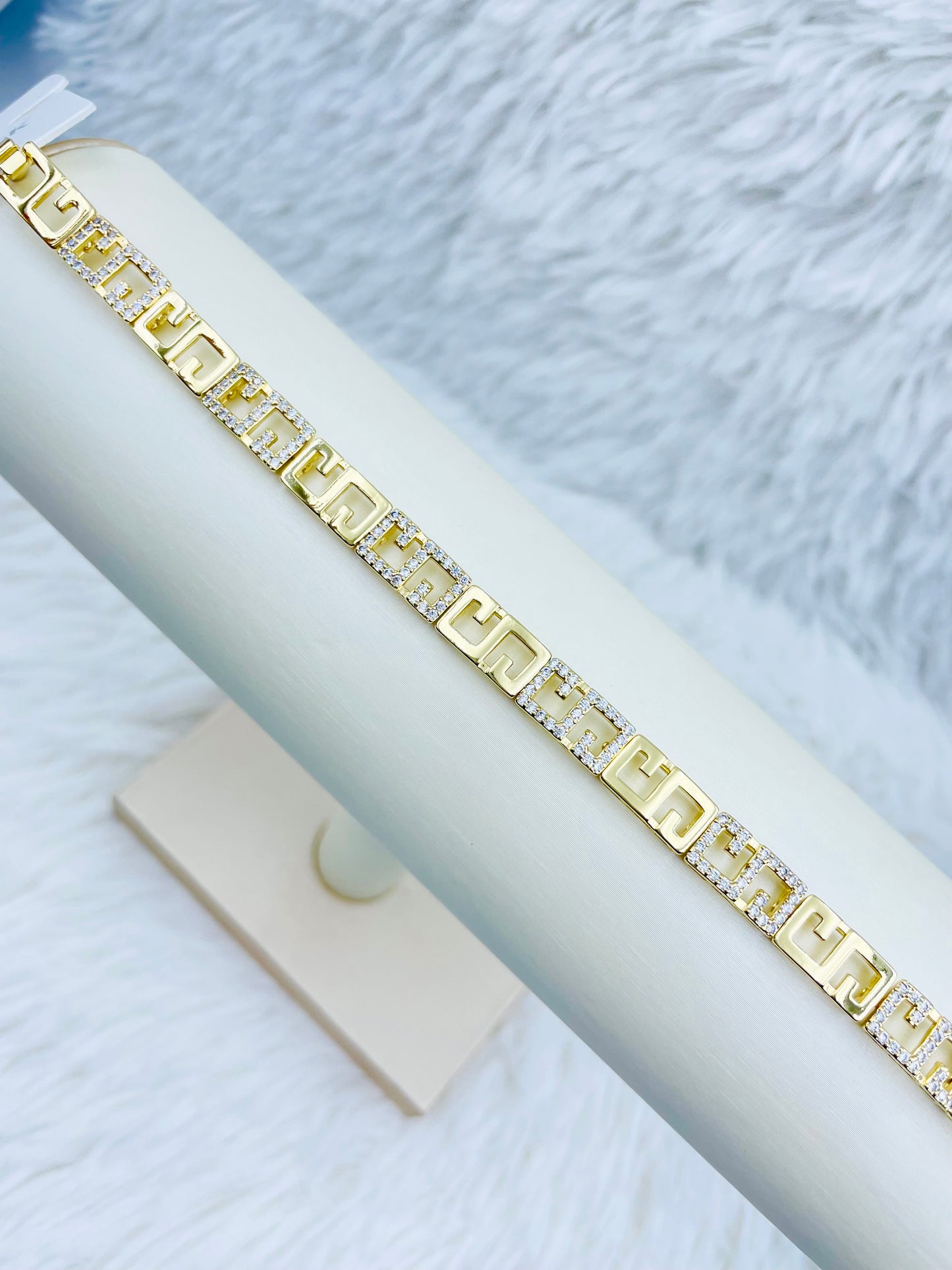 Pulsera Dorada Rosek