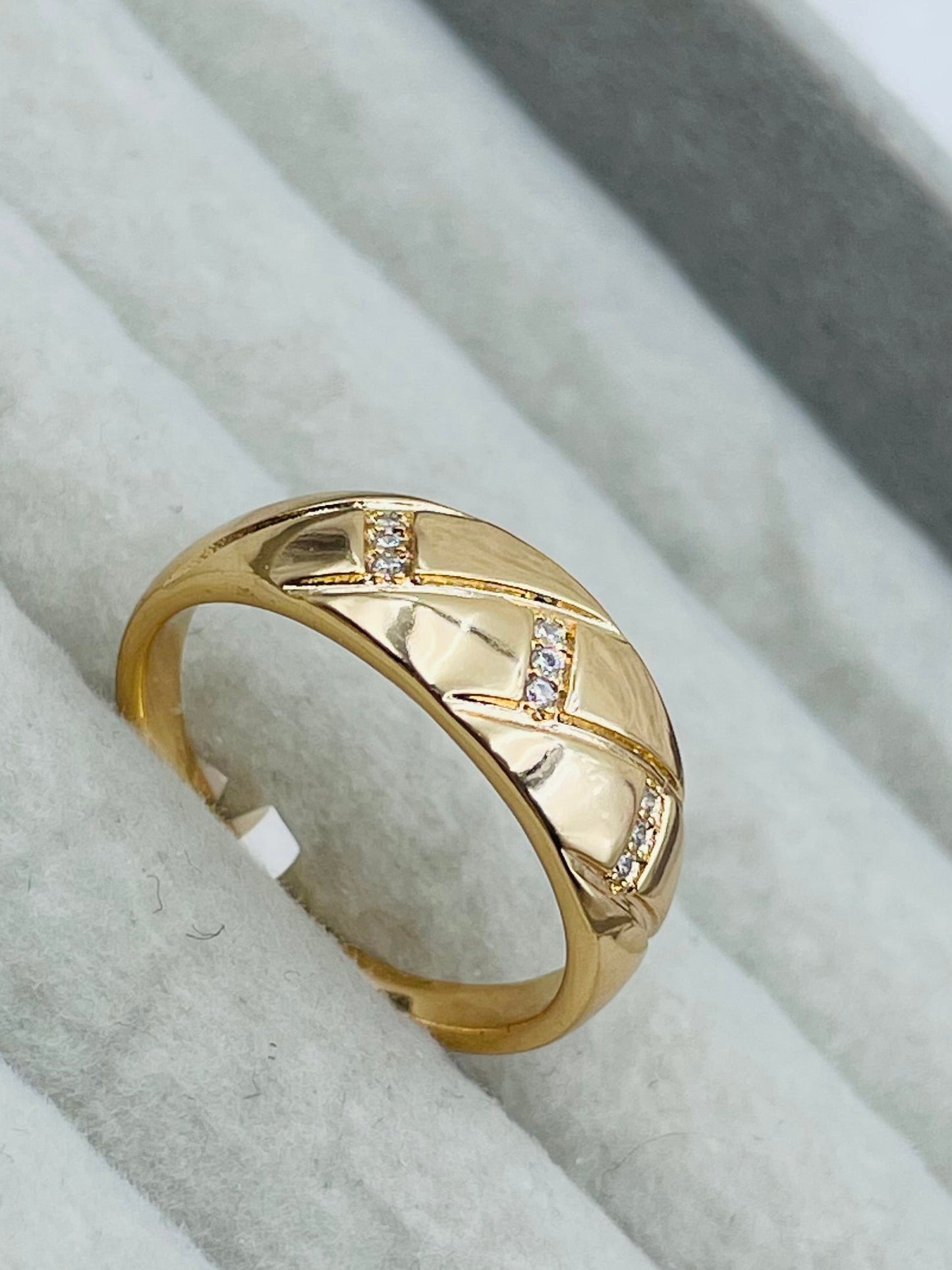 Anillo Xuping