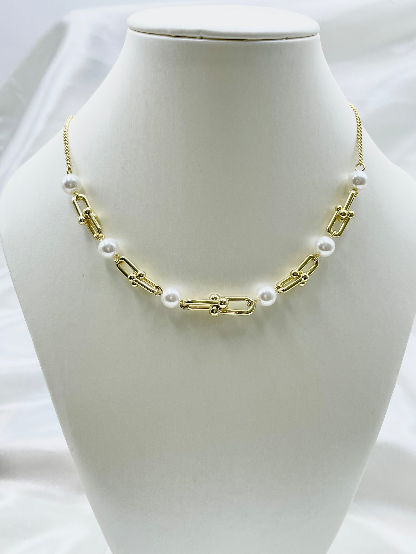Collar Dorado Rosek