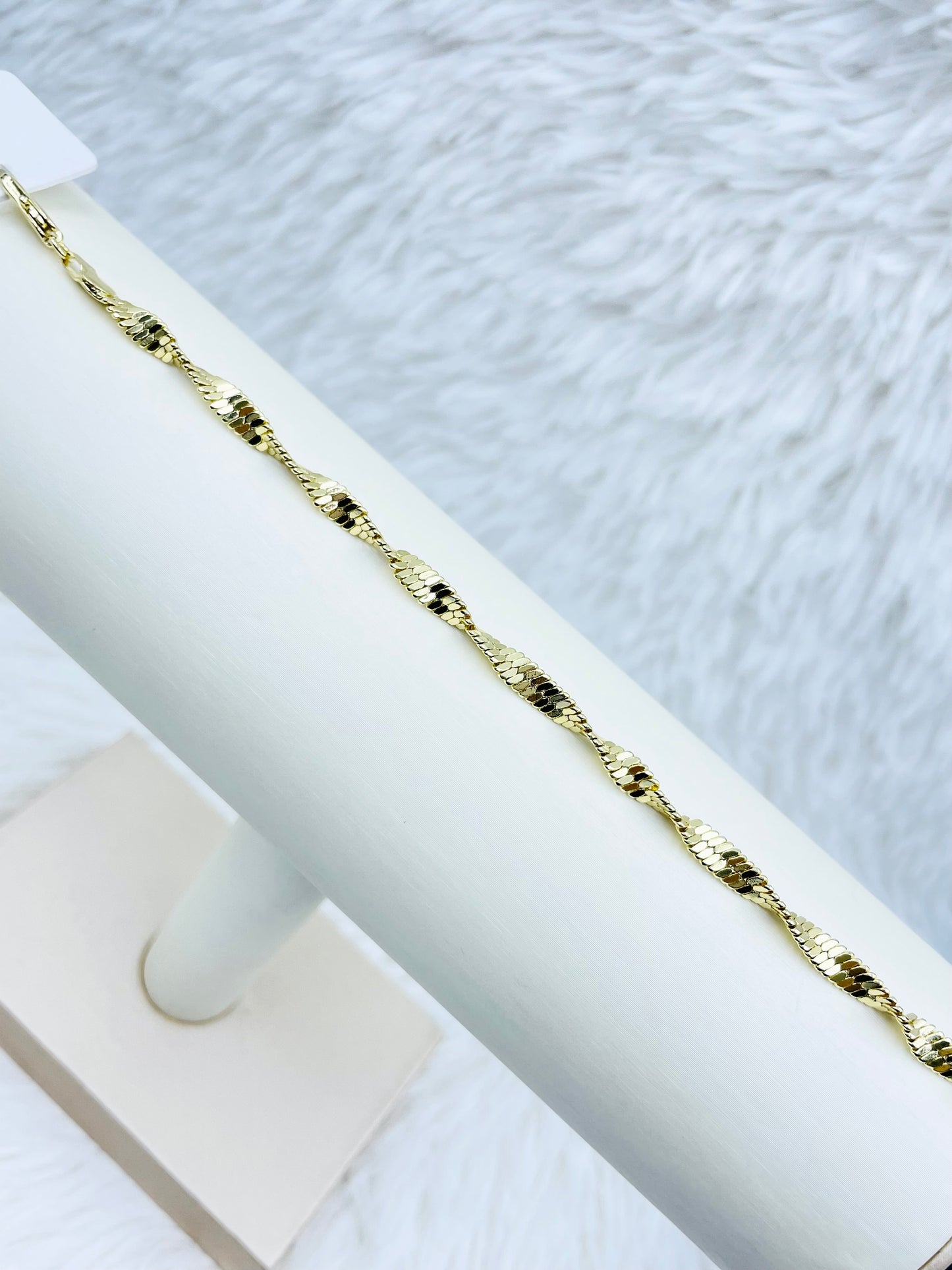 Pulsera Dorada Rosek