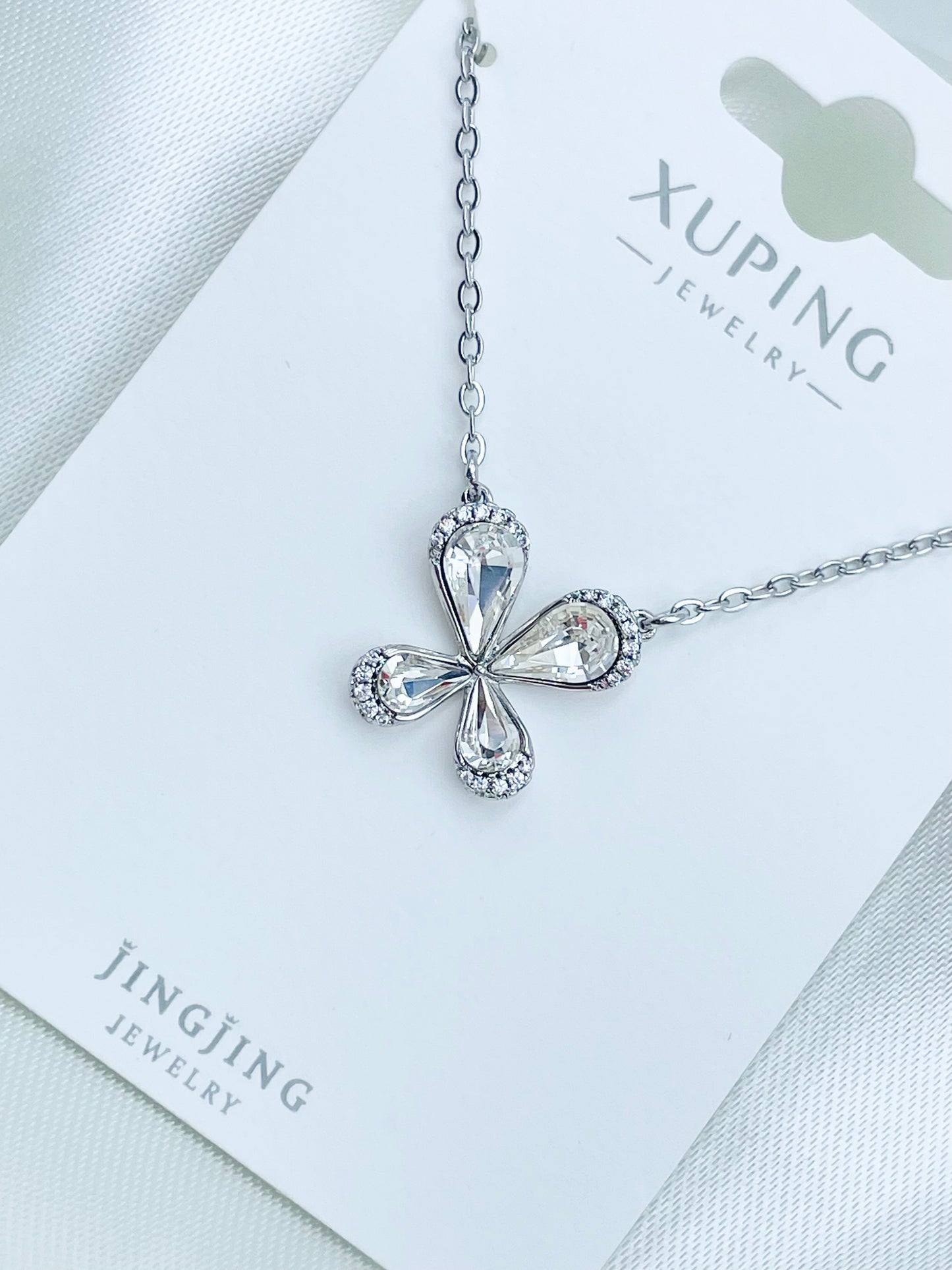 Collar Xuping Jingjing