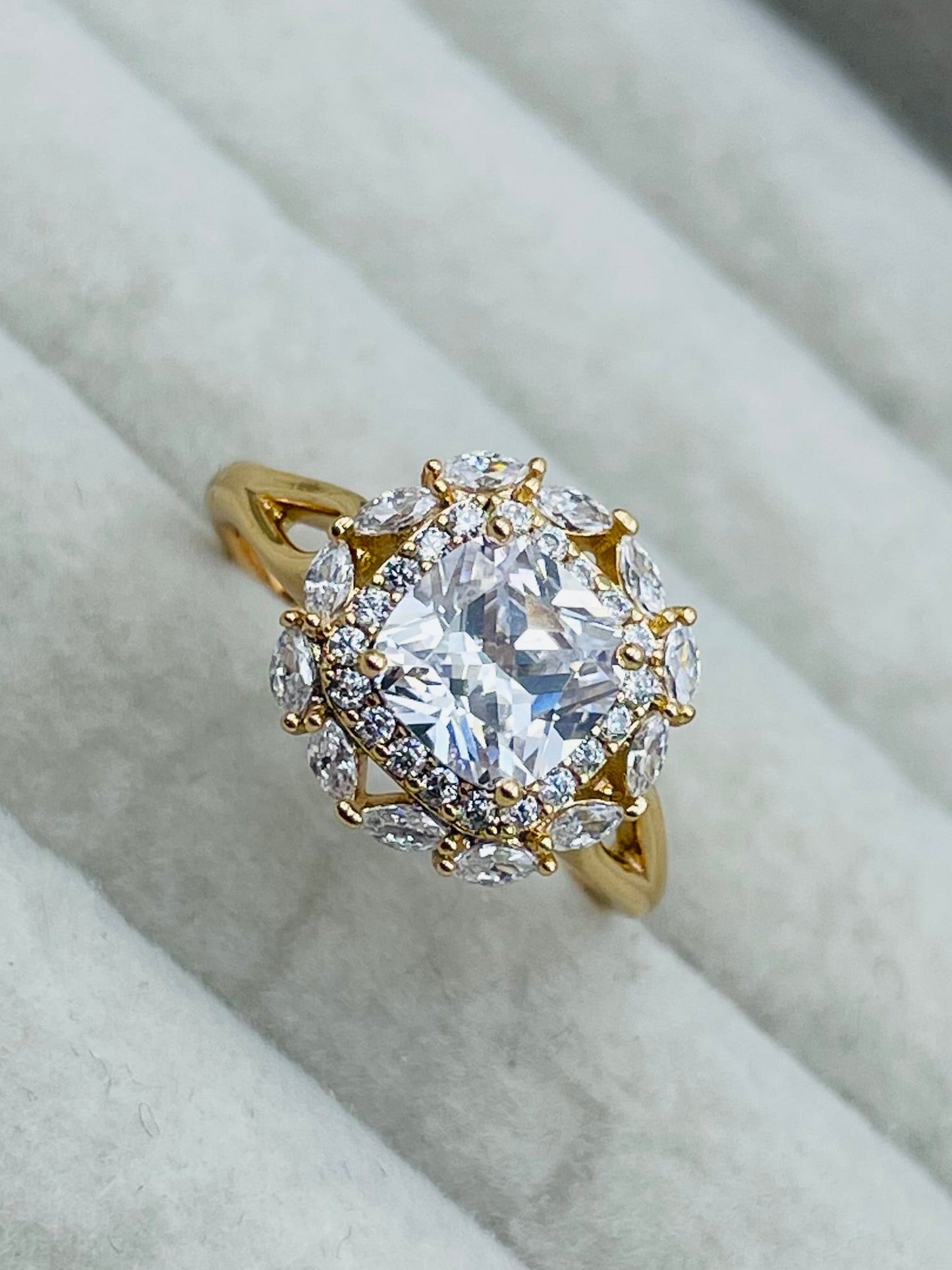 Anillo Xuping
