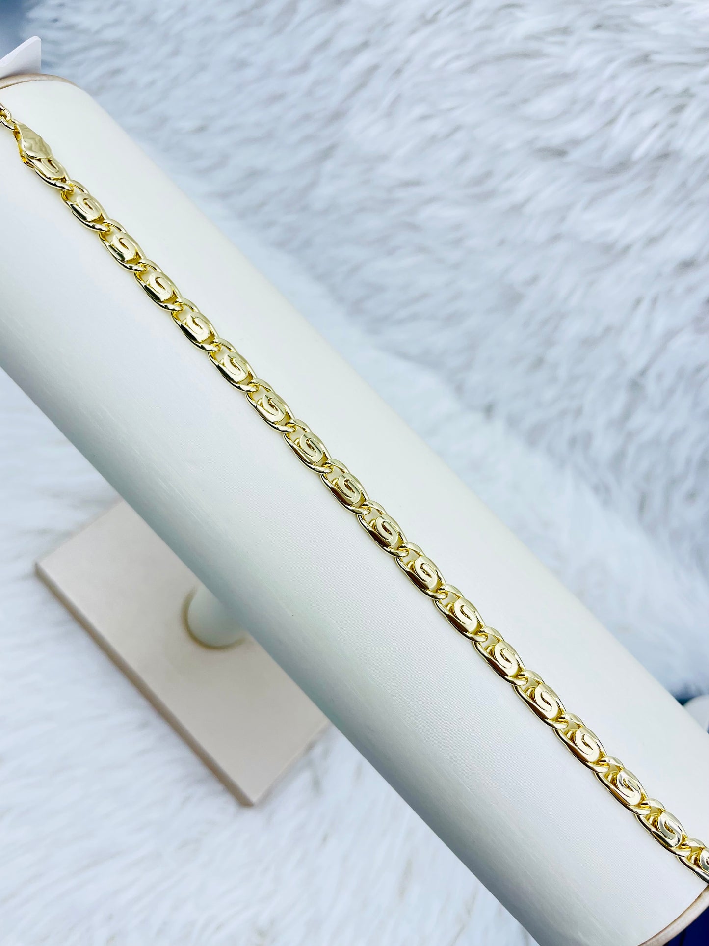 Pulsera Dorada Rosek