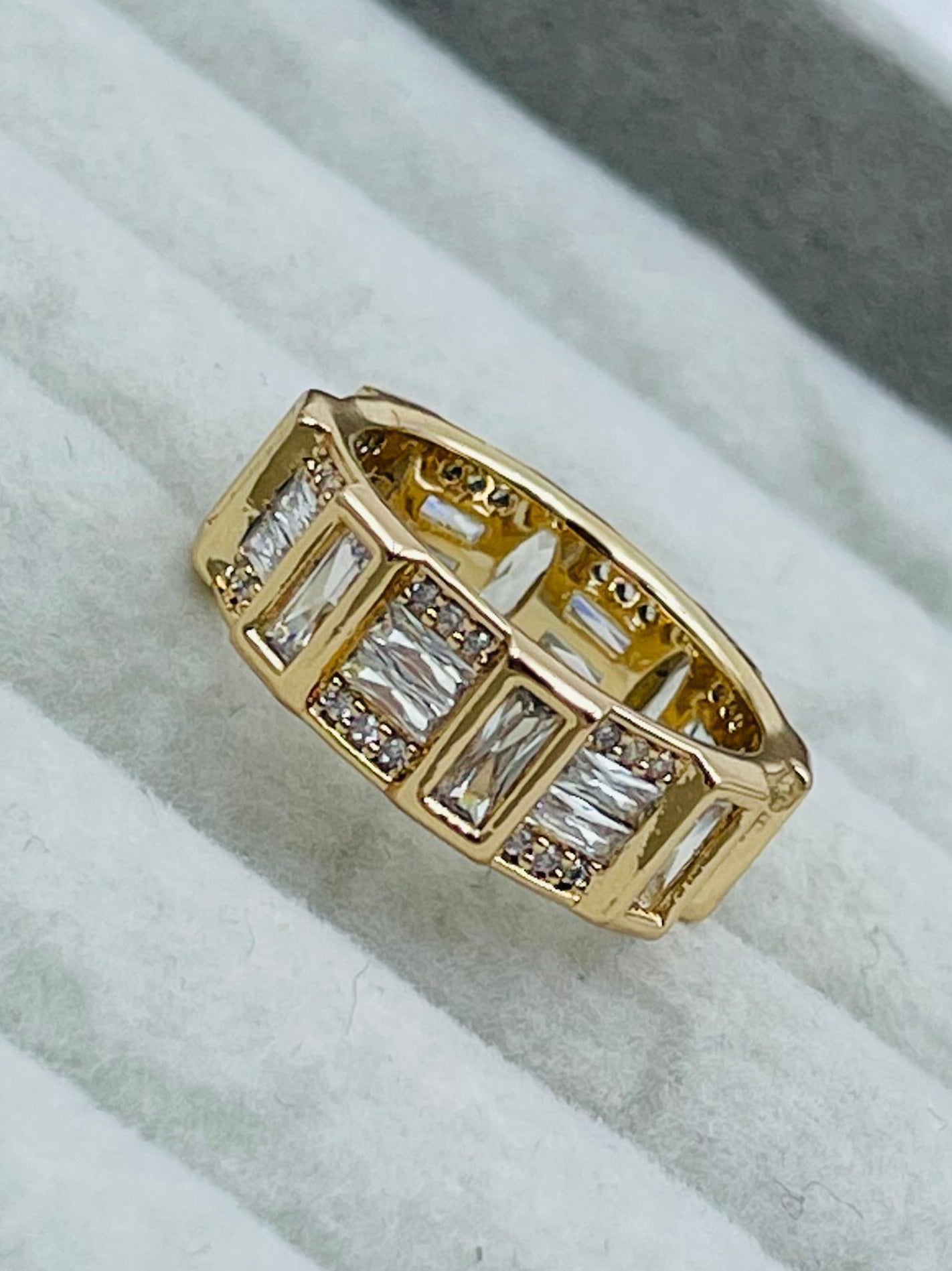 Anillo Xuping