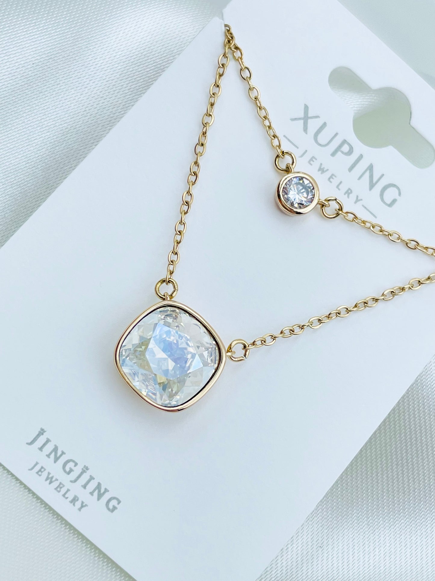 Collar Xuping Jingjing