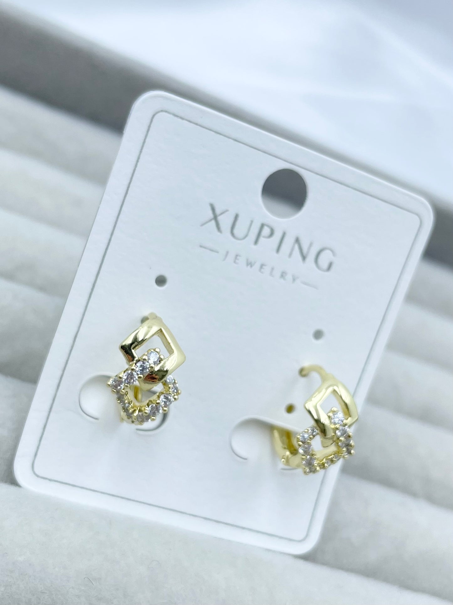 Arete Xuping Dorado