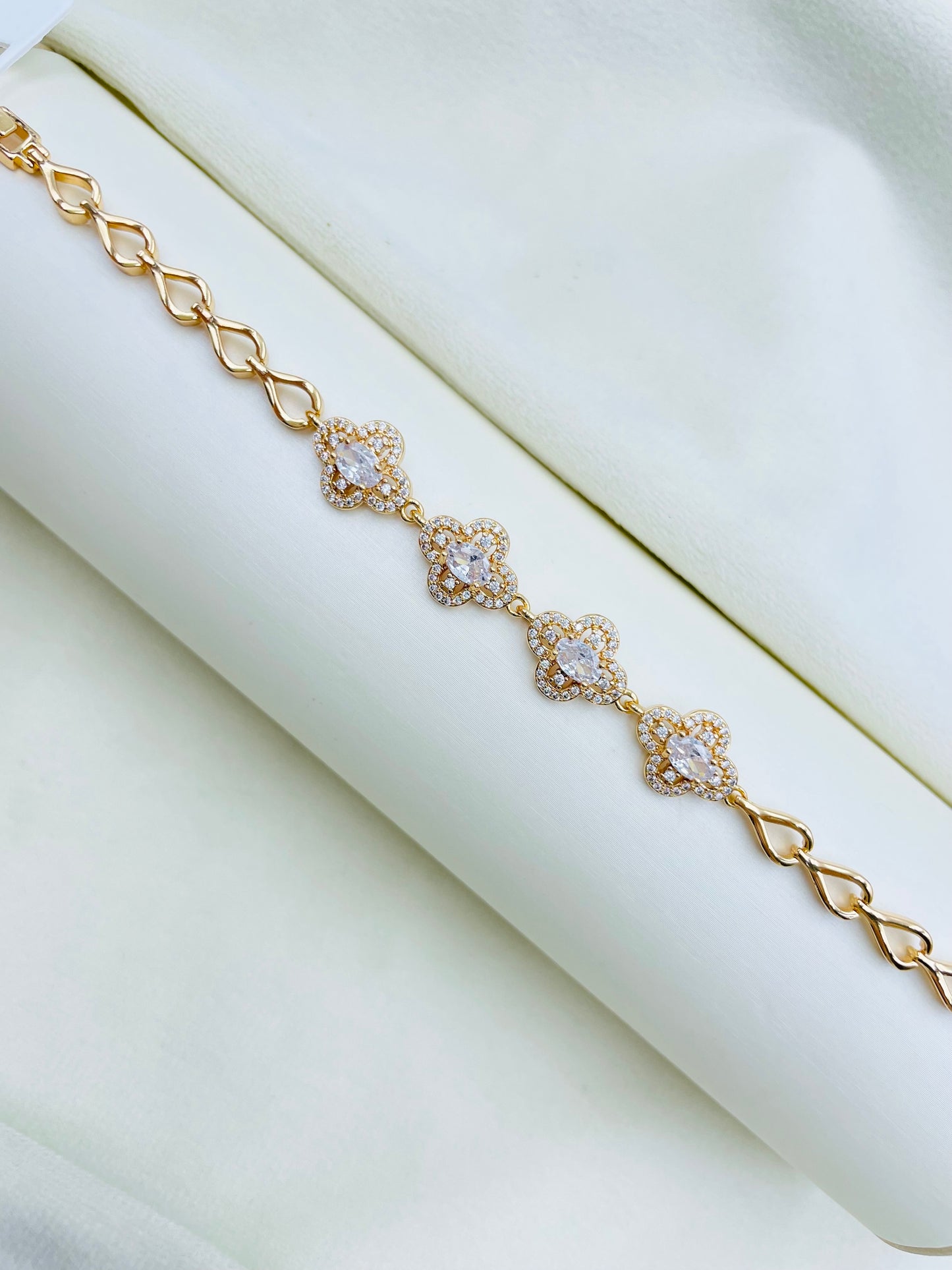 Pulsera Rosada Rosek