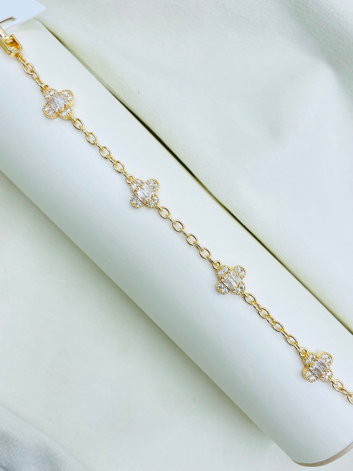 Pulsera Rosada Rosek