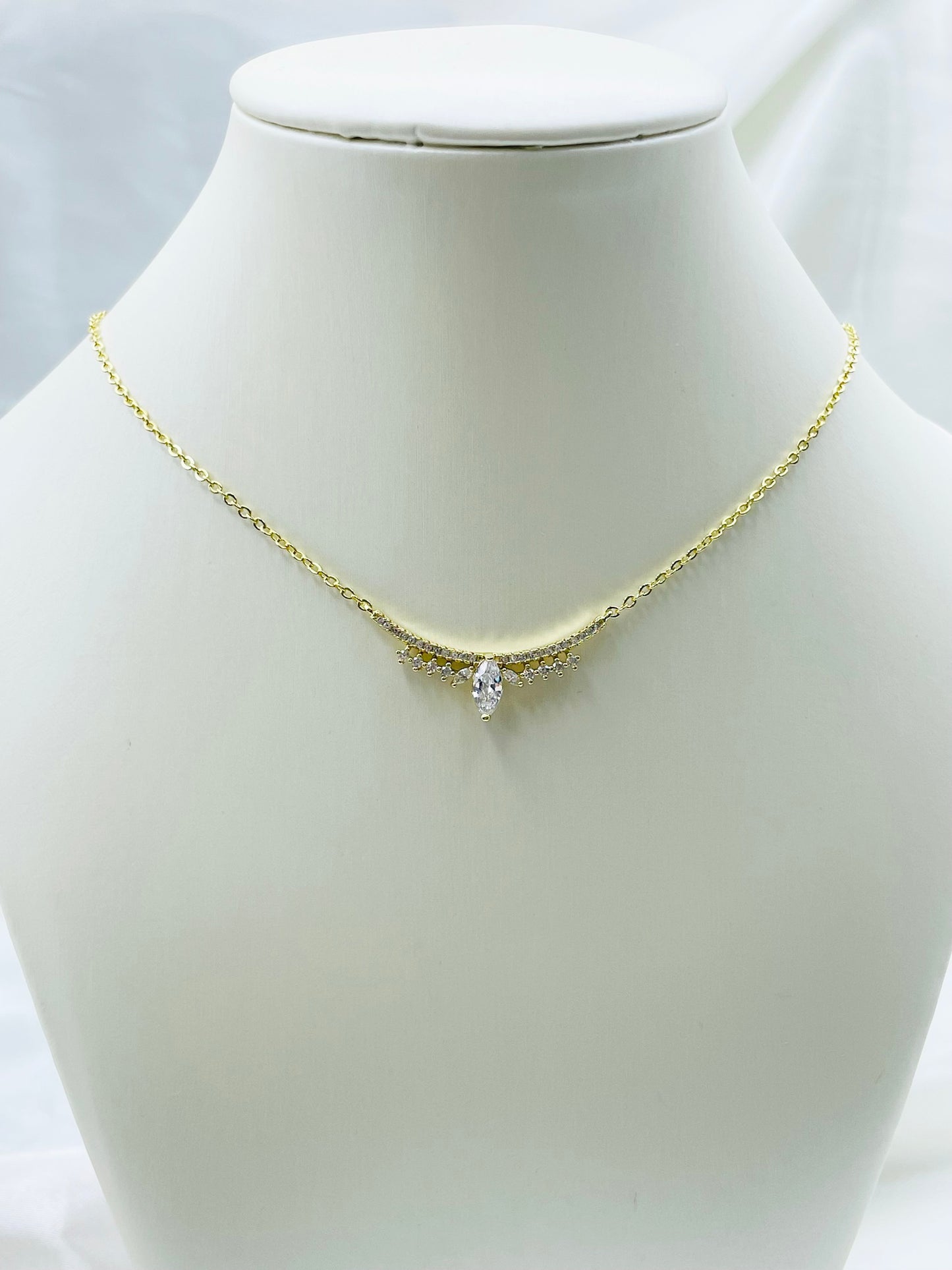 Collar Dorado Rosek