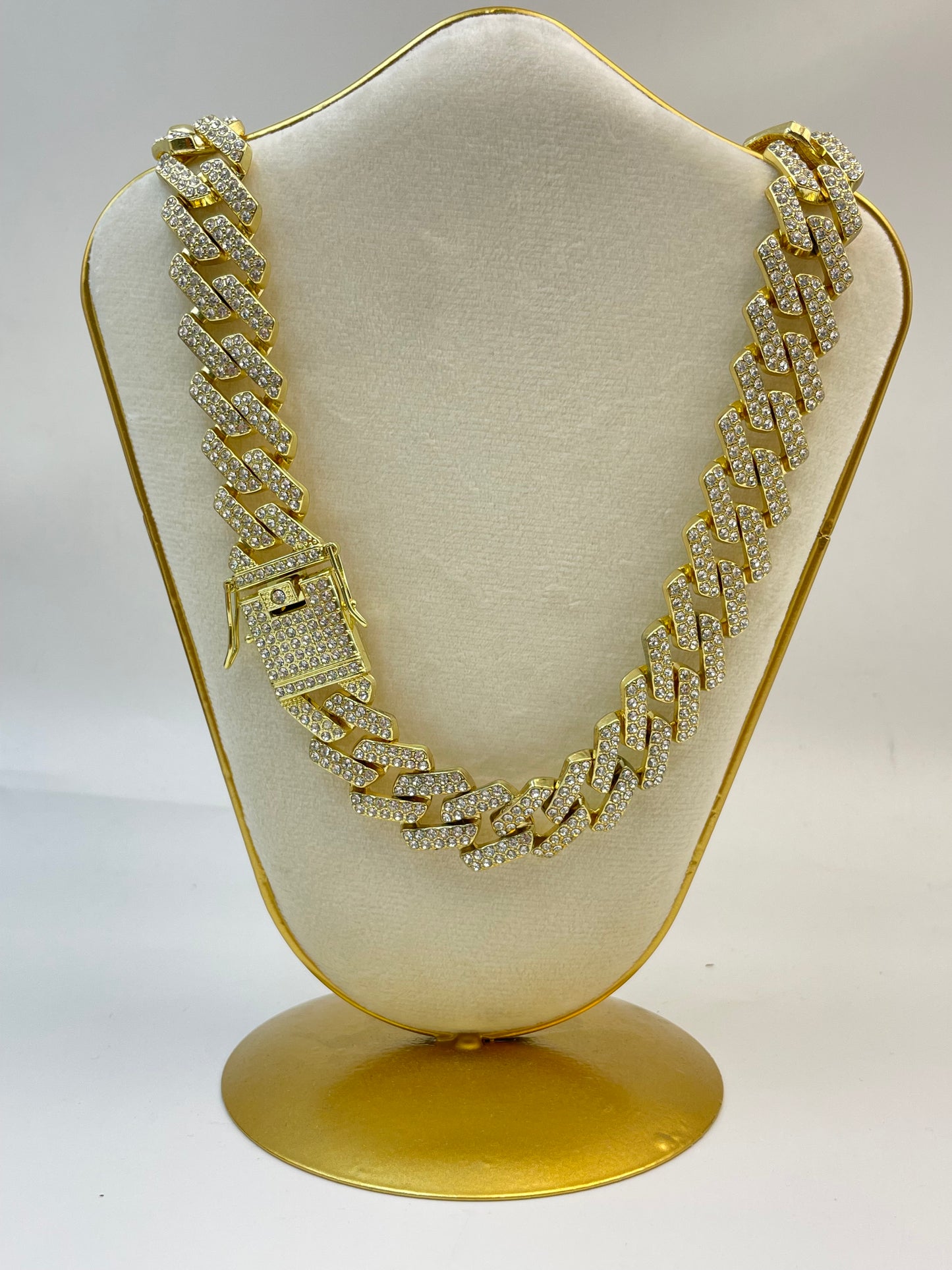 Collar Monaco