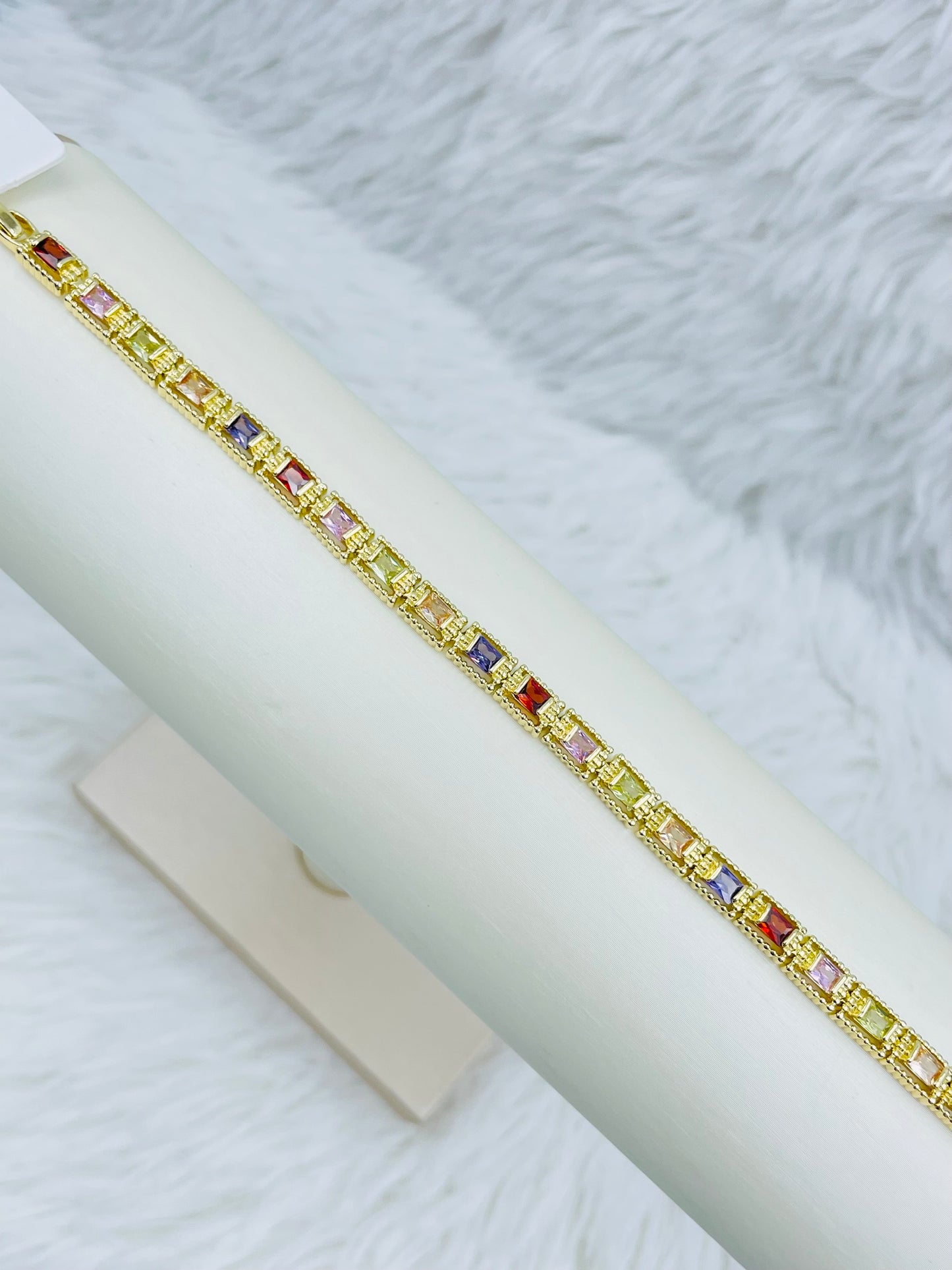 Pulsera Dorada Rosek