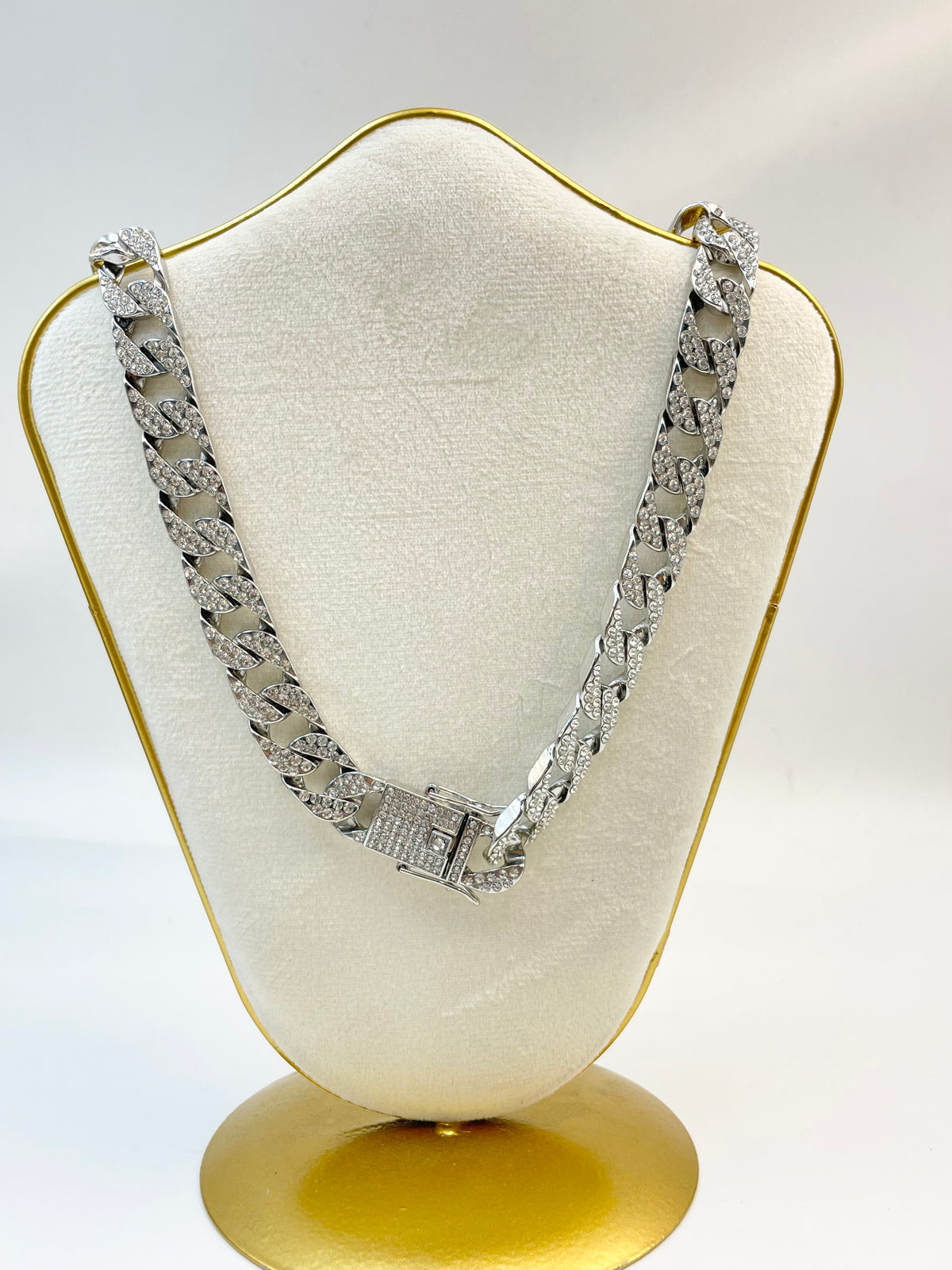 Collar Monaco
