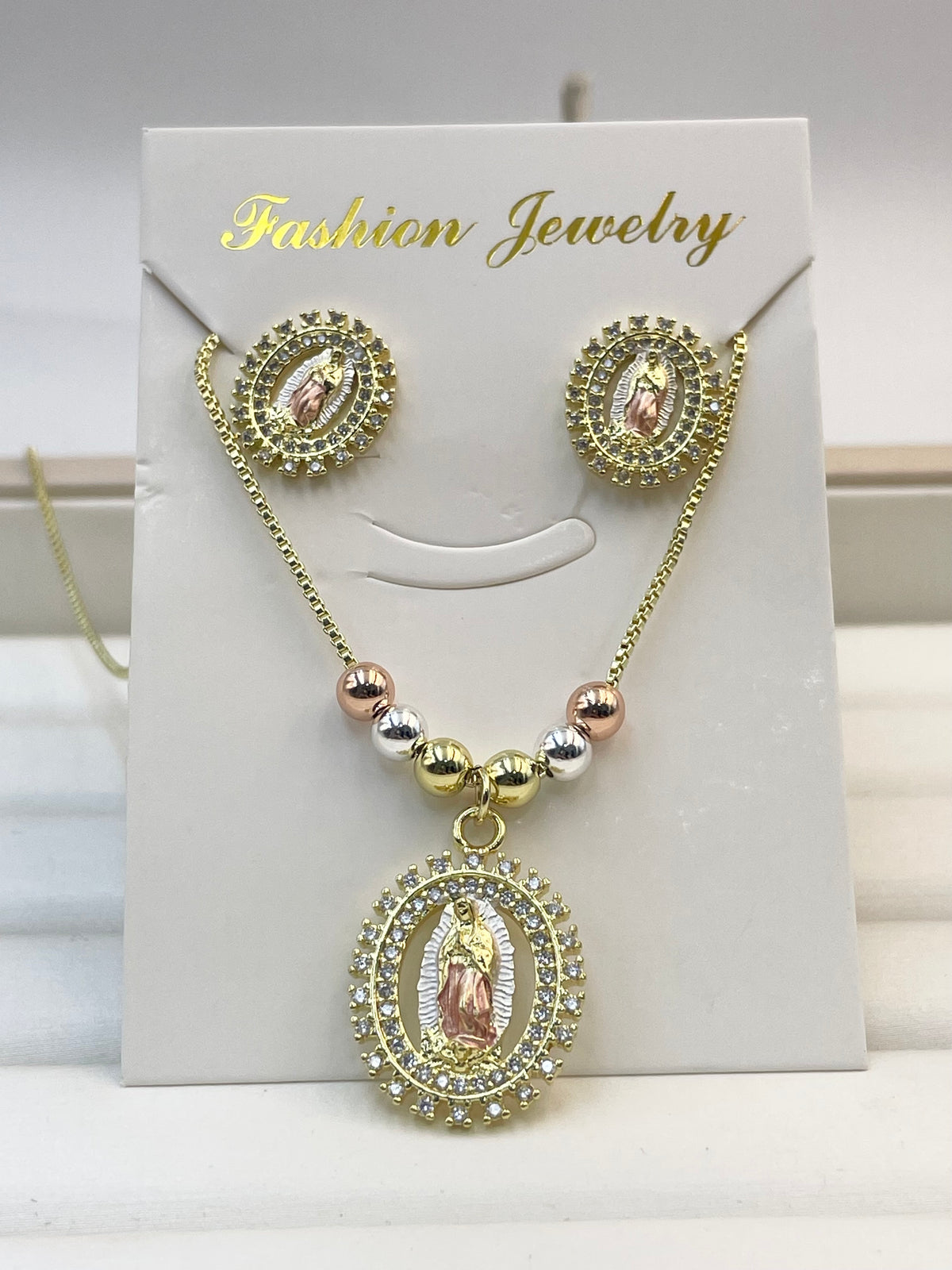 Conjunto de Virgen
