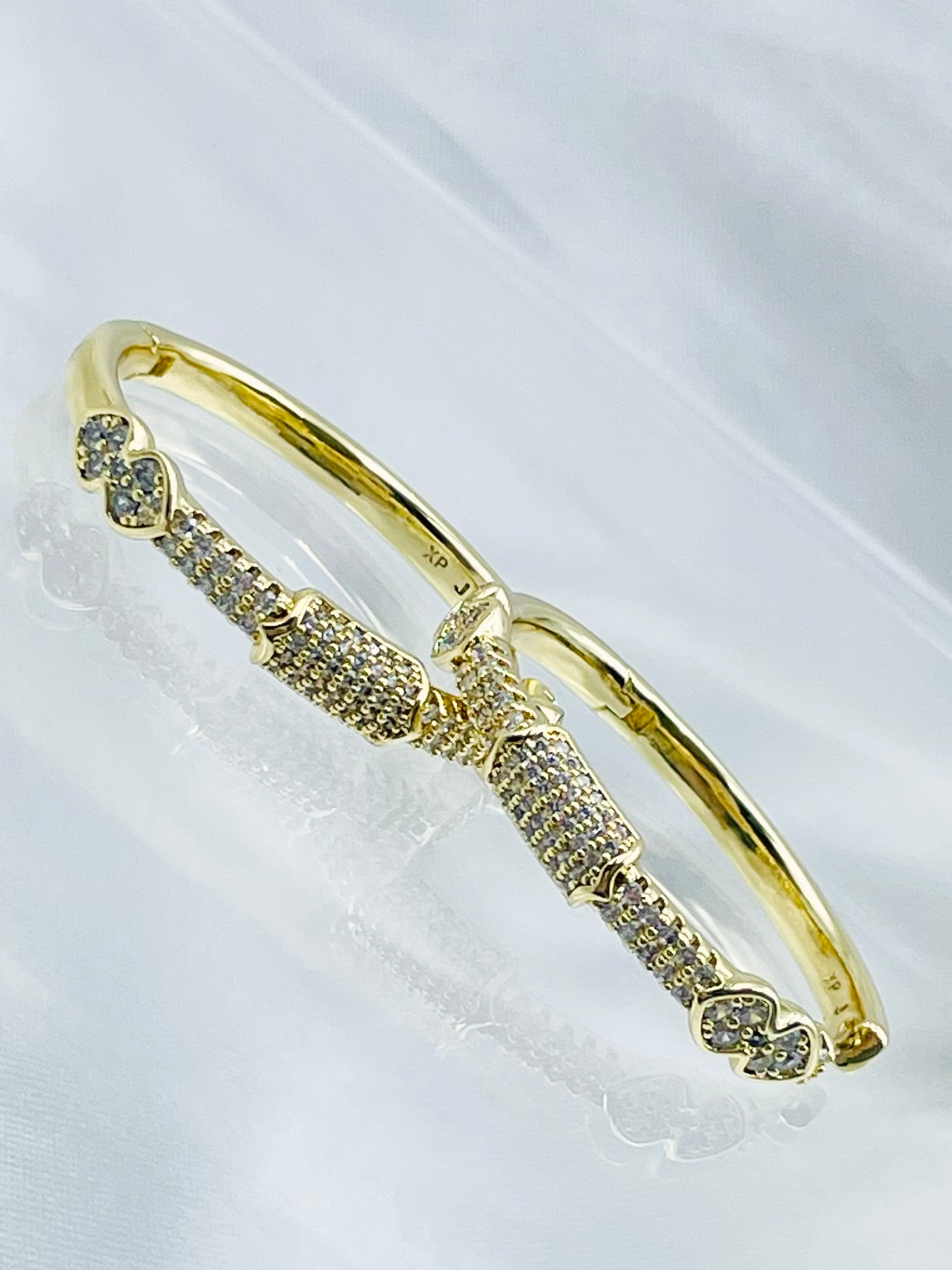 Arracada Xuping Dorada