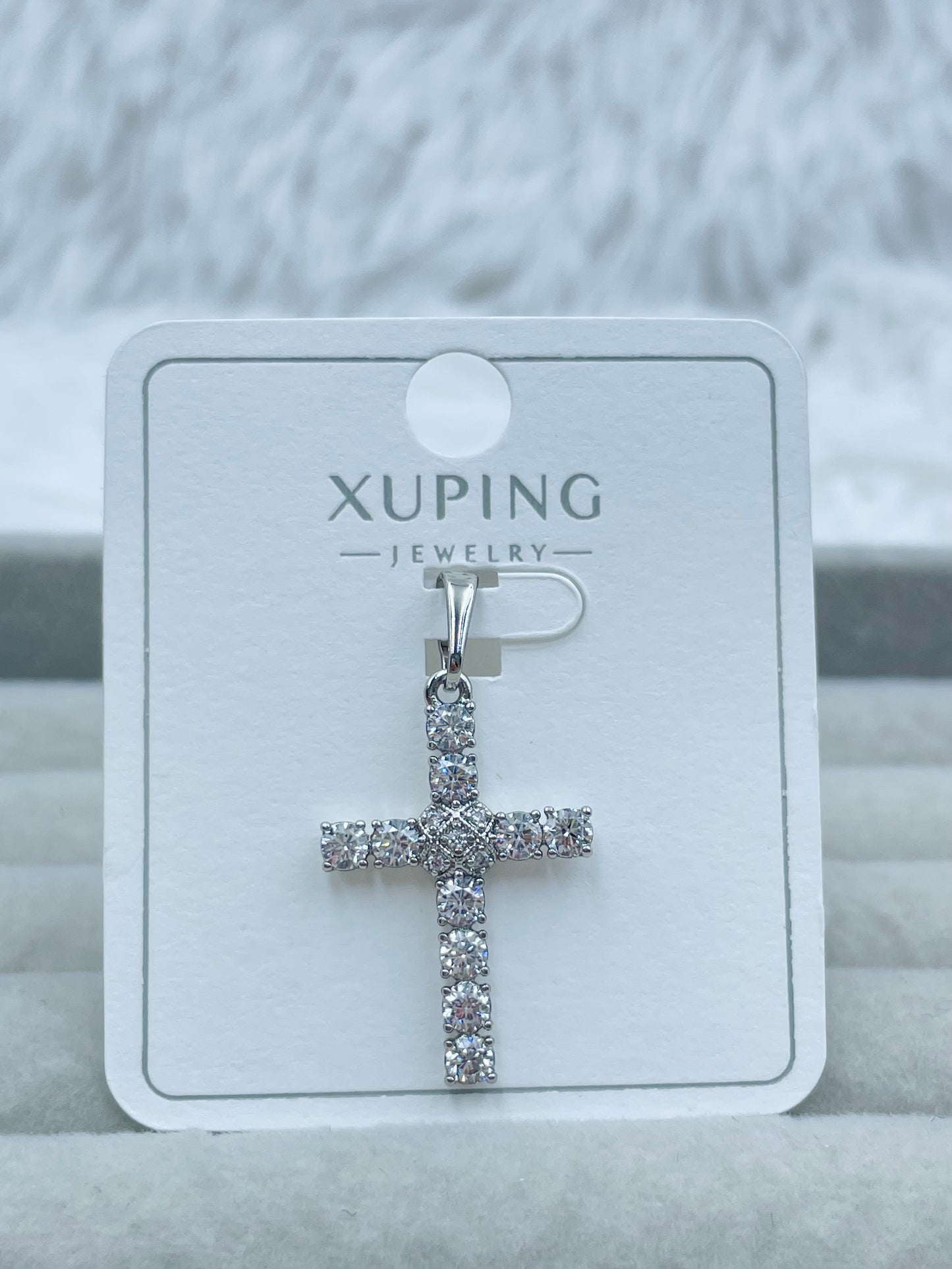 Dije Religioso Plateado