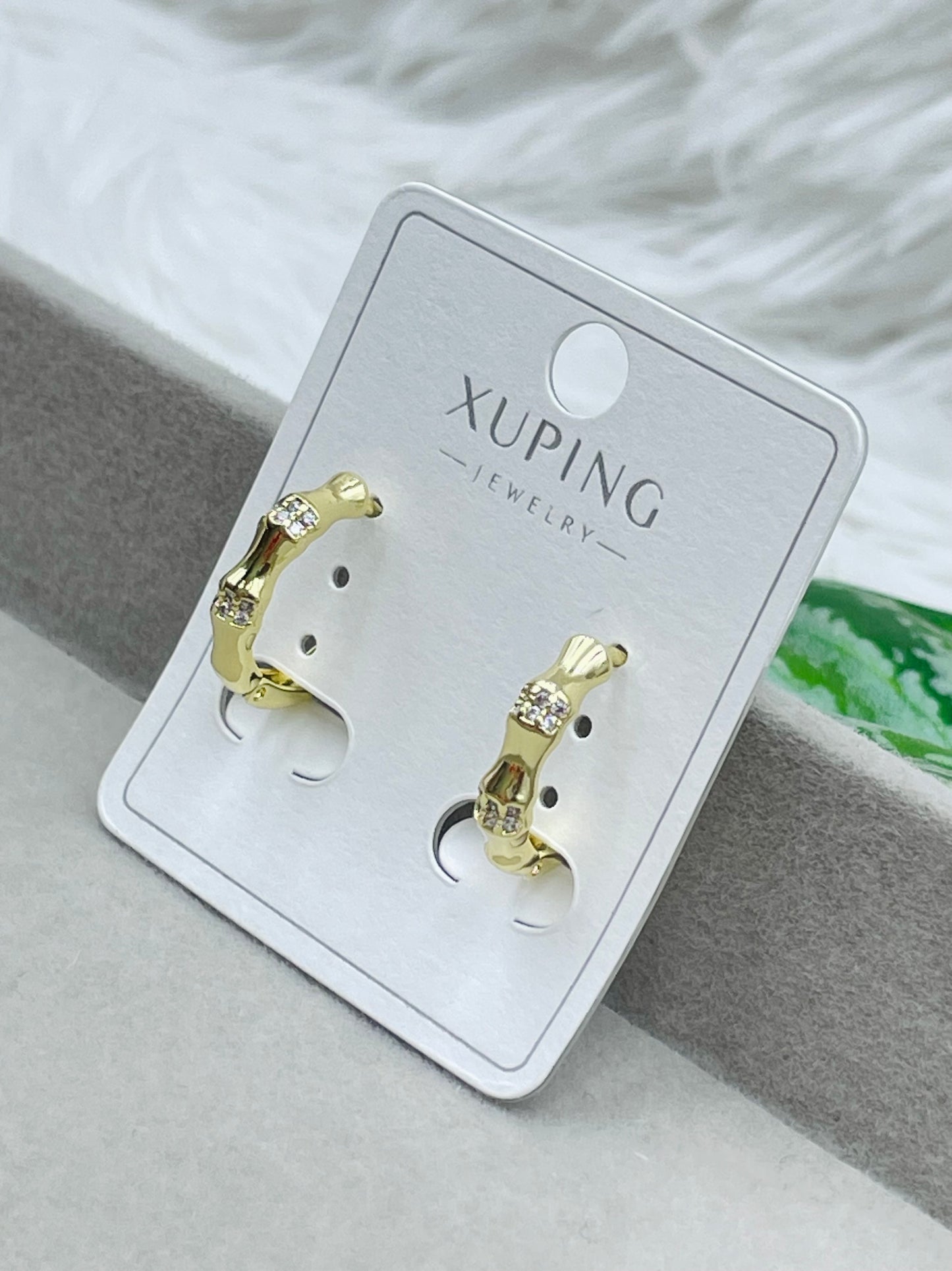 Arete Xuping Dorado