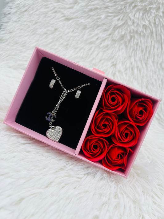 Conjunto San Valentín Rosek