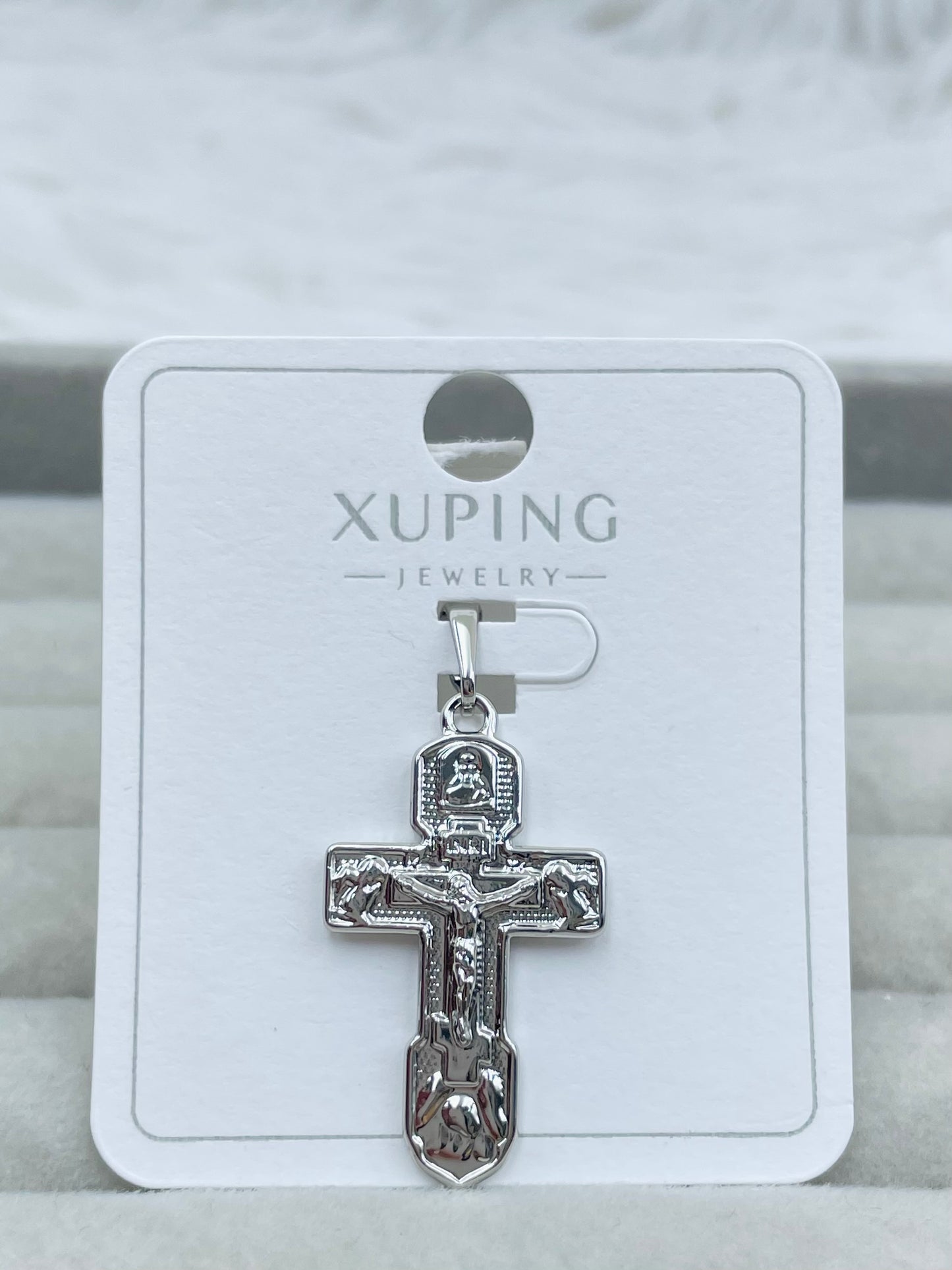 Dije Religioso Plateado