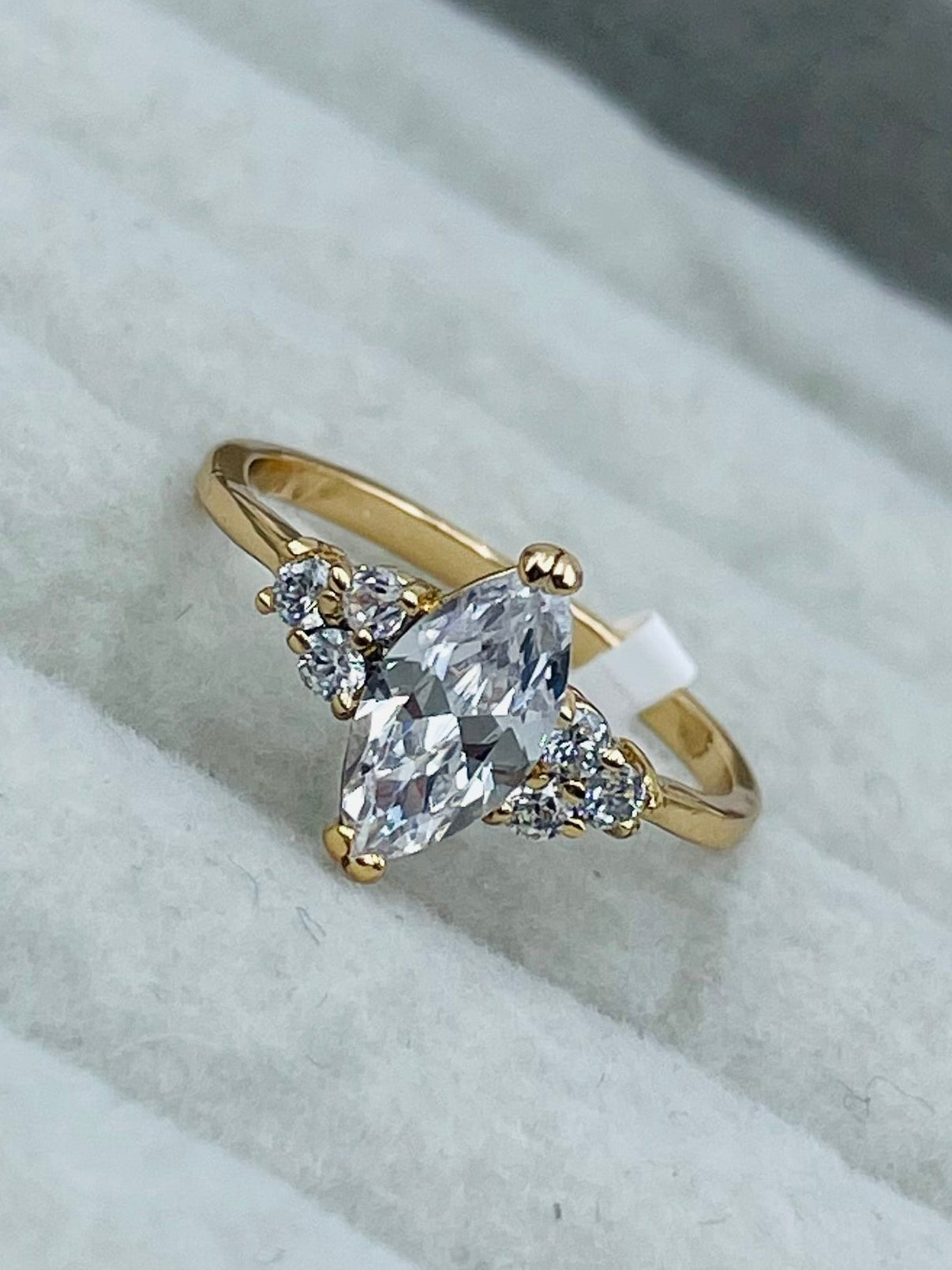 Anillo Xuping
