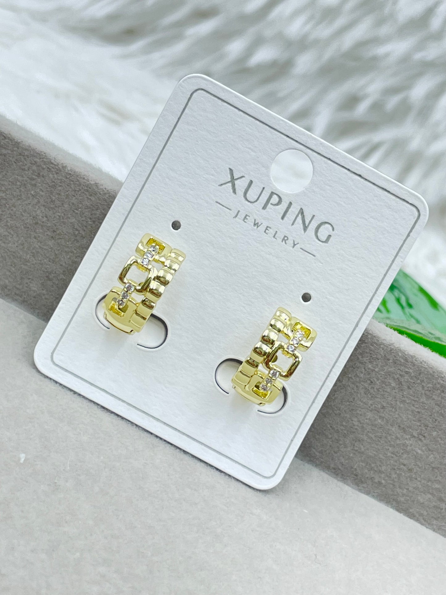 Arete Xuping Dorado