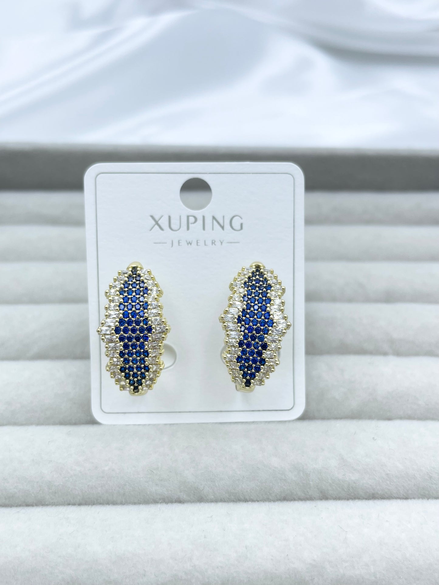 Arete Xuping Dorado