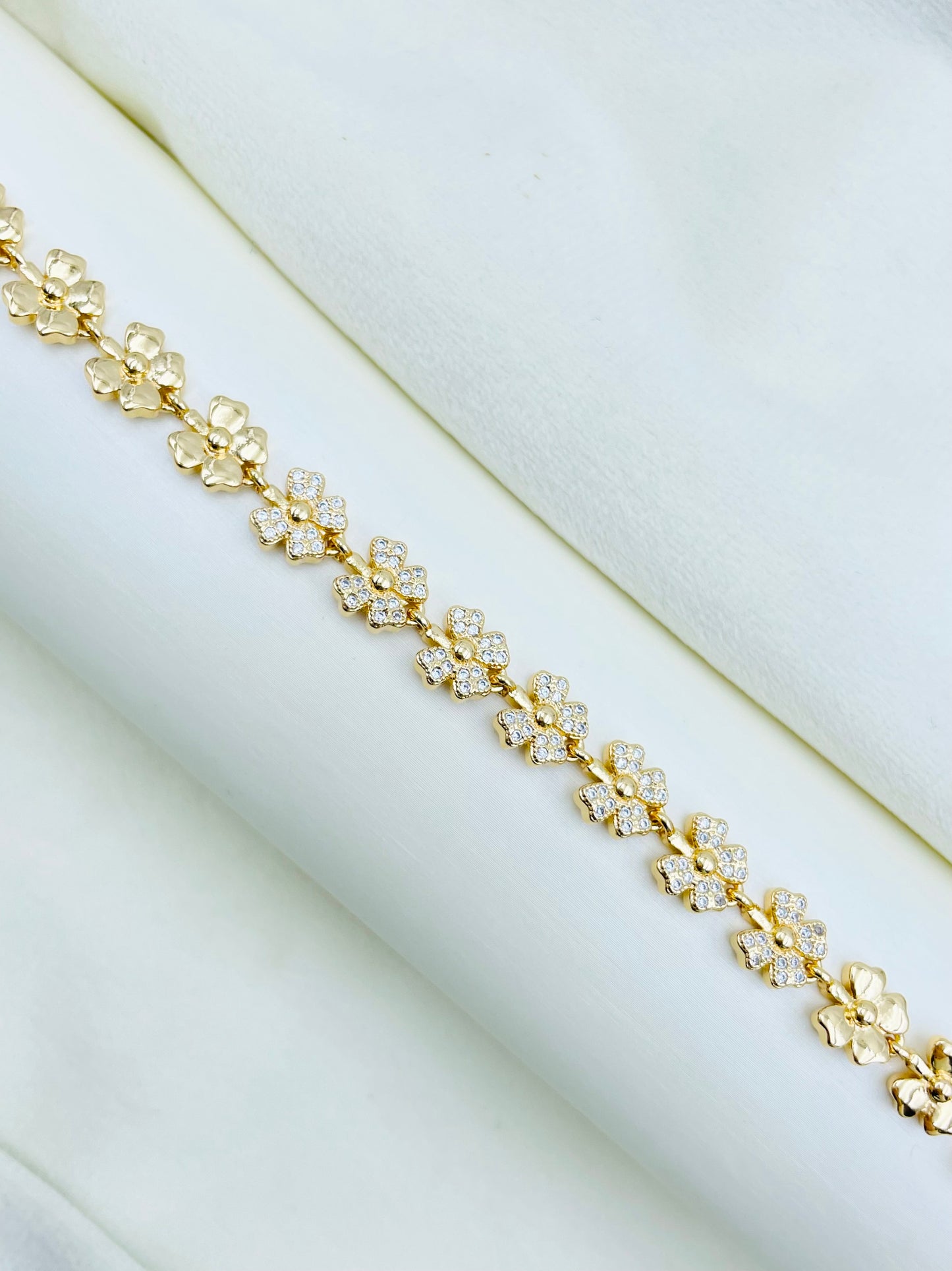 Pulsera Rosada Rosek