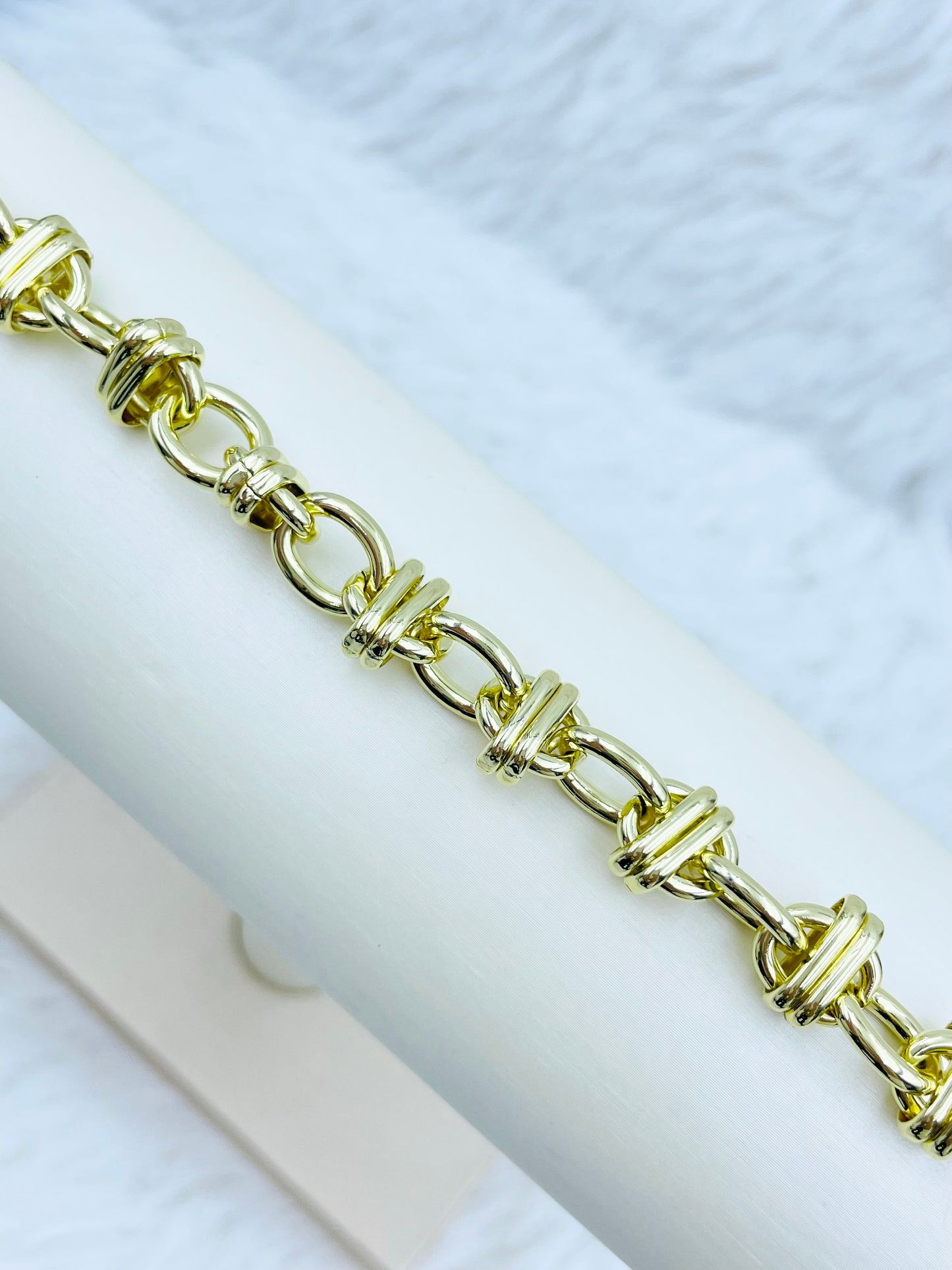 Pulsera Dorada Rosek