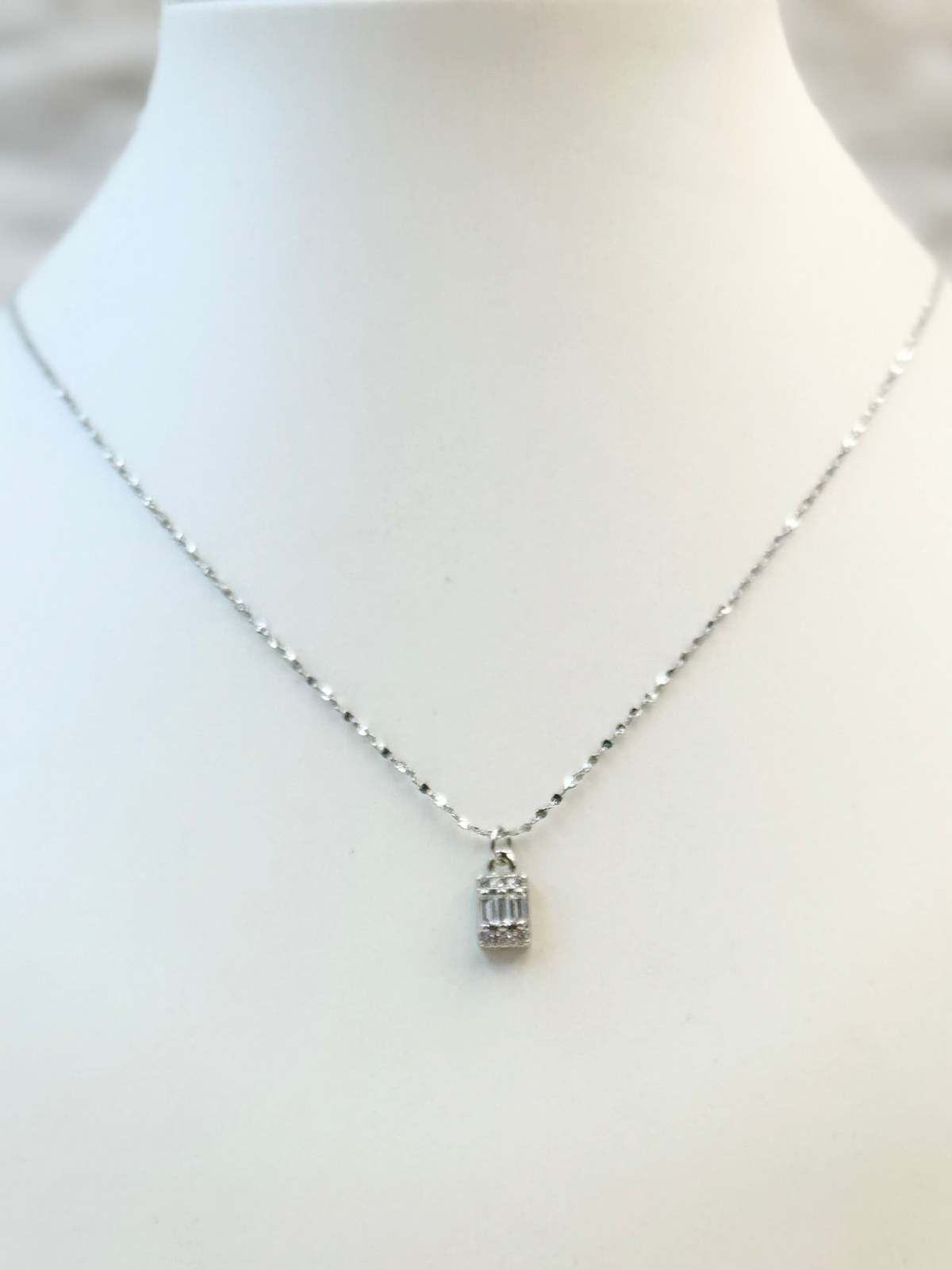 Collar Plateado