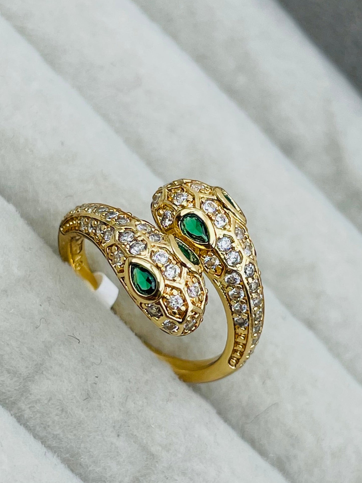 Anillo Xuping