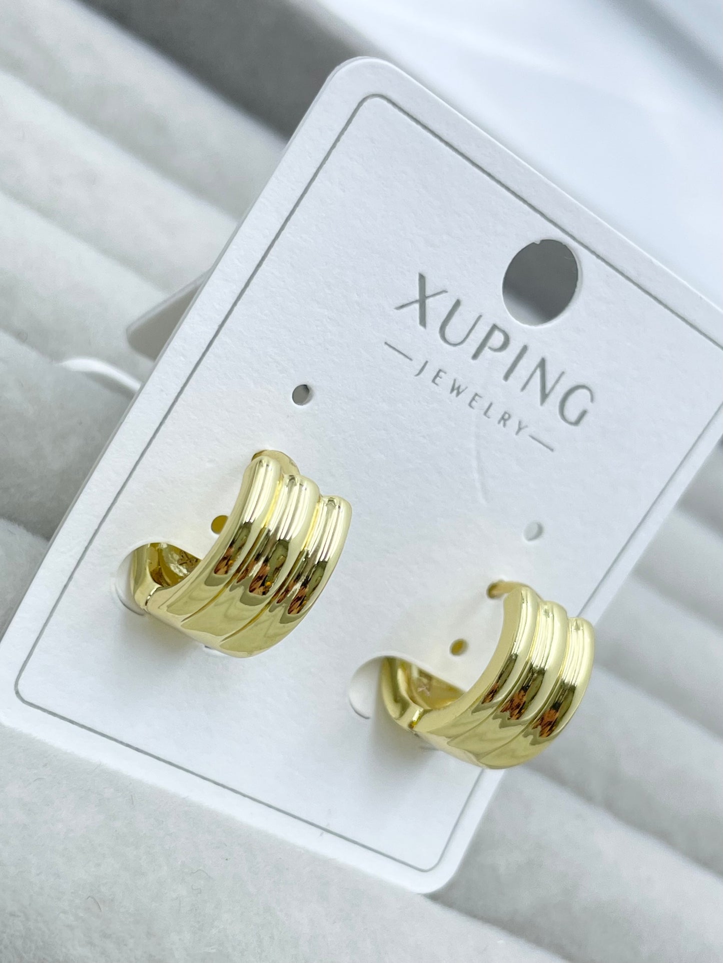 Arete Xuping Dorado