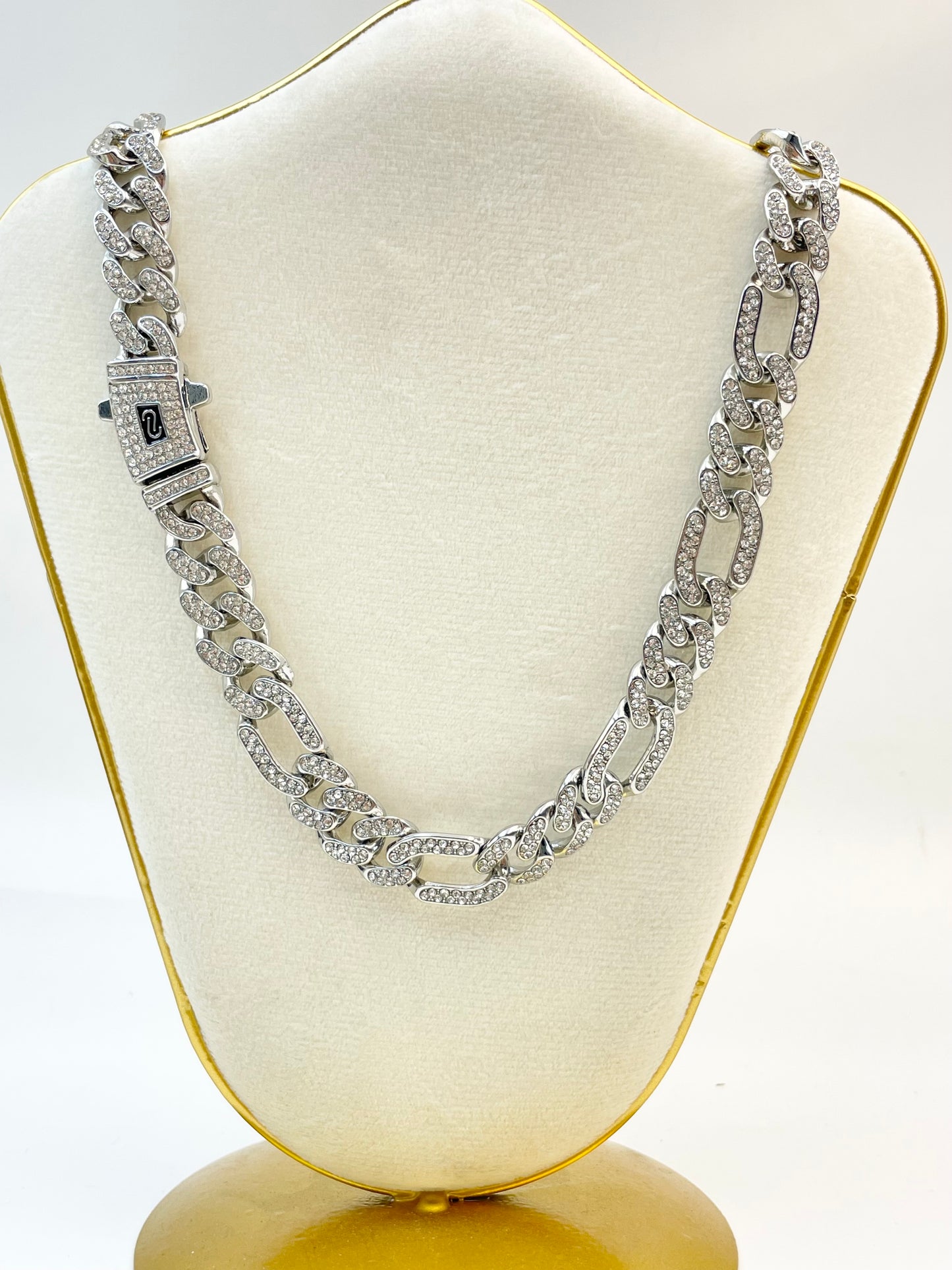 Collar Monaco