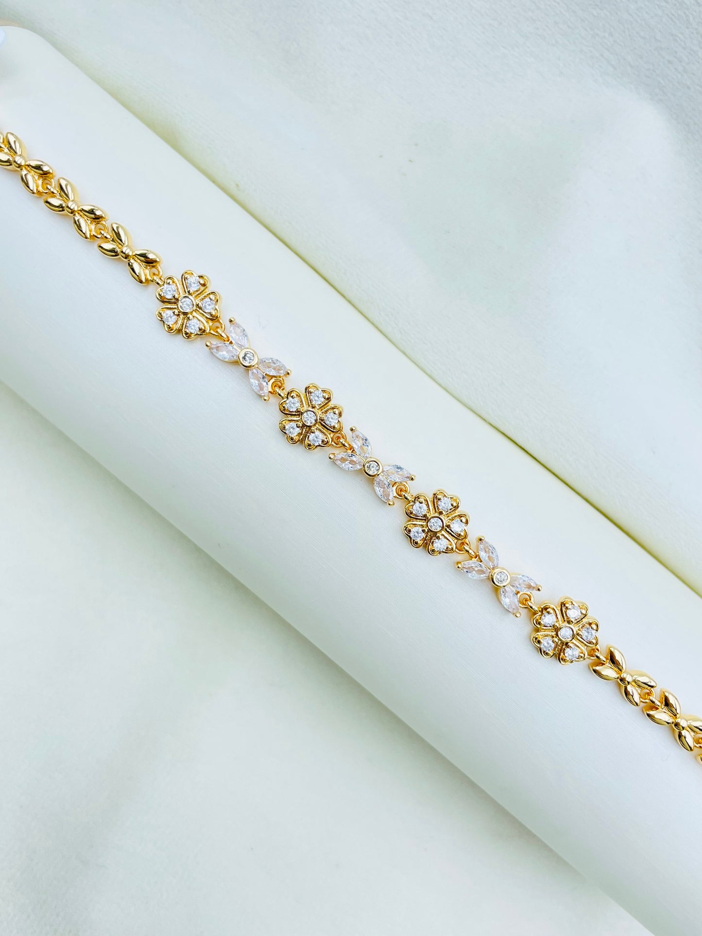 Pulsera Rosada Rosek