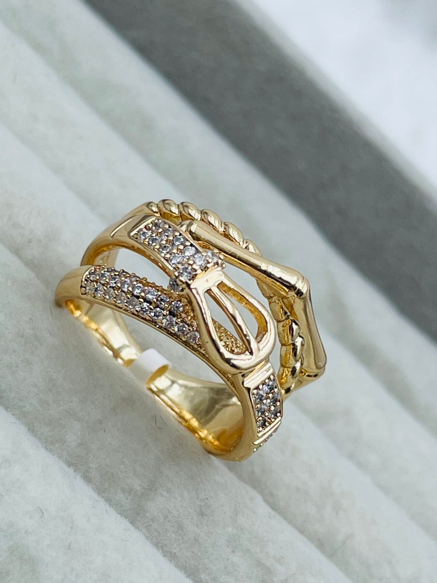 Anillo Xuping