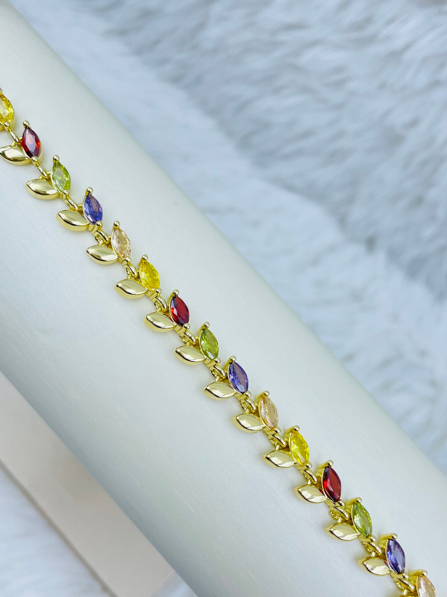 Pulsera Dorada Rosek