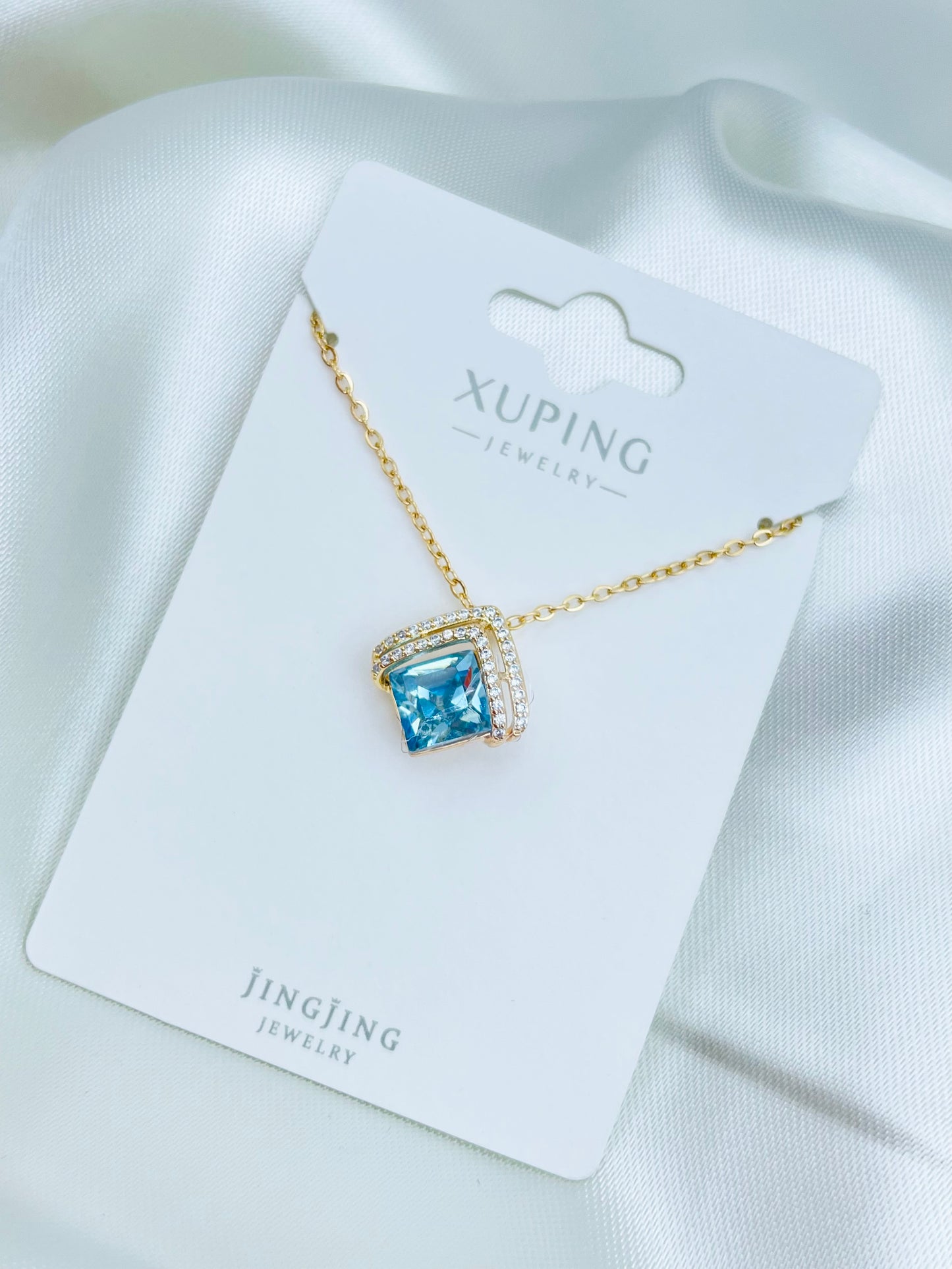 Collar Xuping Jingjing