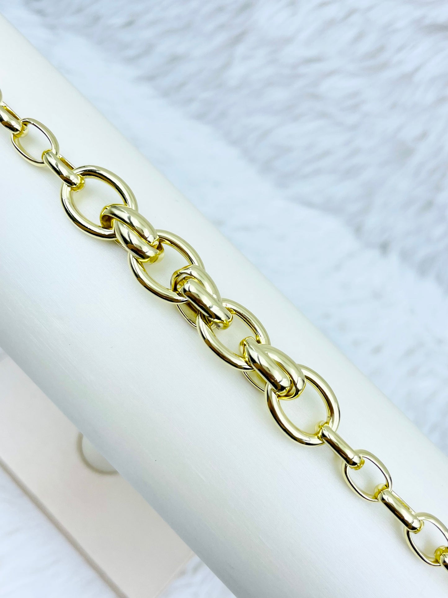 Pulsera Dorada Rosek